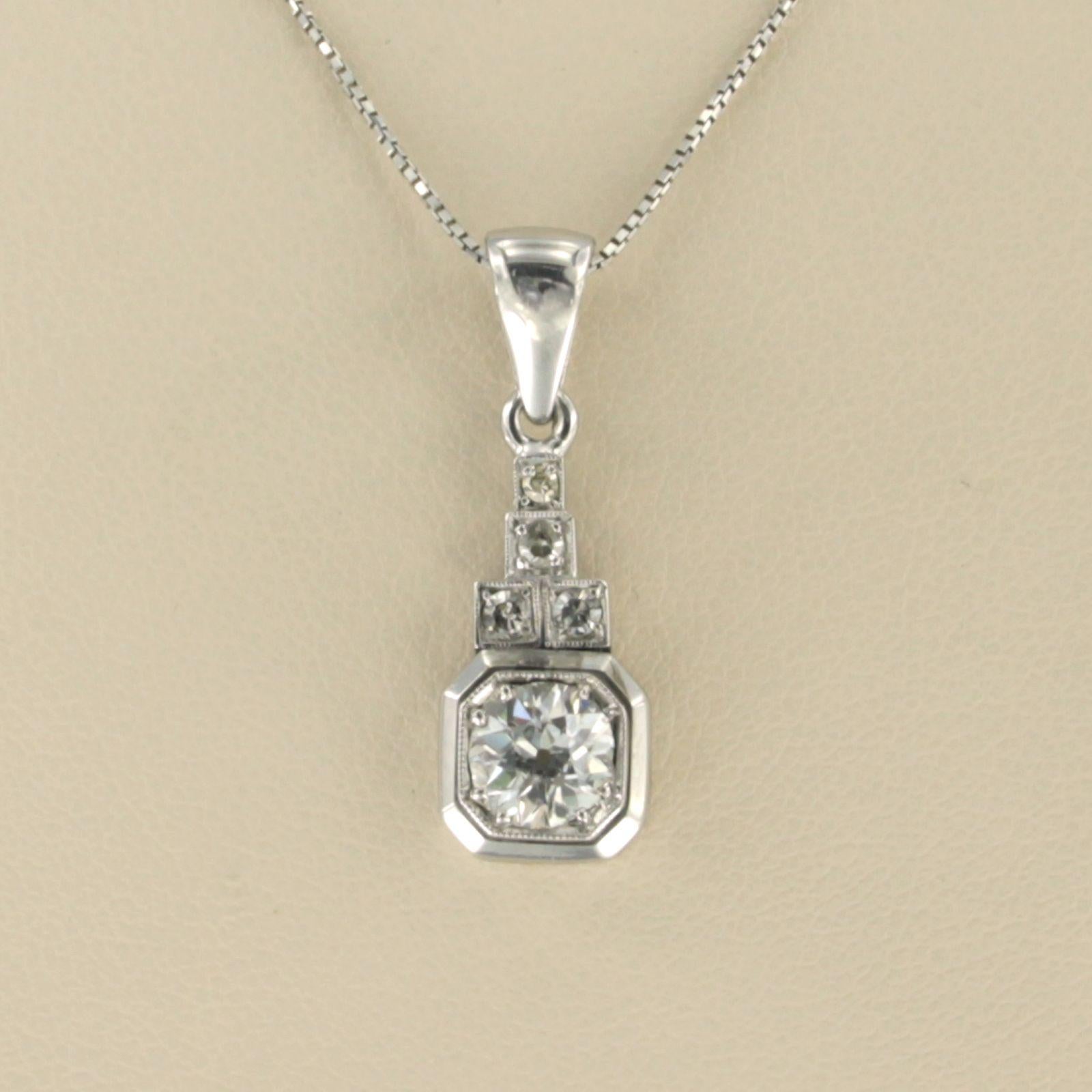 Halskette und Anhänger mit altem Minenschliff und Diamanten im Einzelschliff bis zu 0,75 Karat 18k Gold Damen im Angebot