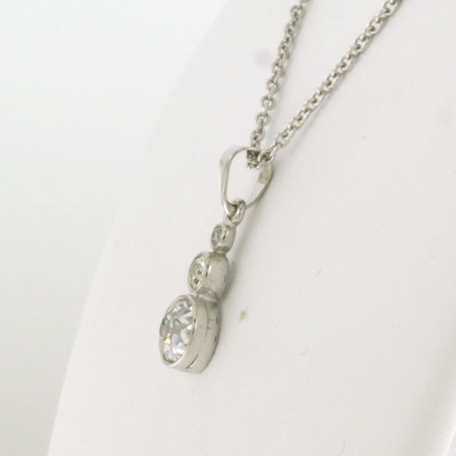 Moderne Collier et pendentif avec diamant taille ancienne sup à 1,35ct platine 5,4 grammes en vente