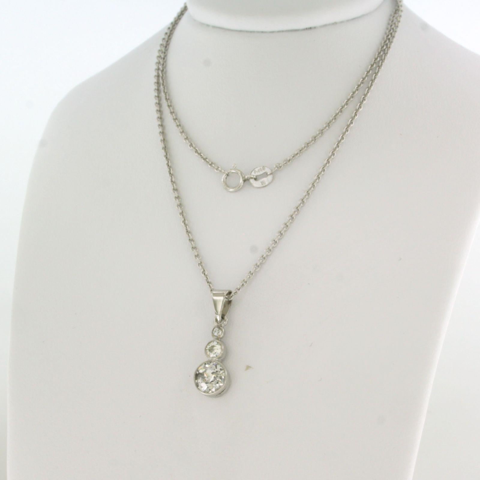 Collier et pendentif avec diamant taille ancienne sup à 1,35ct platine 5,4 grammes Pour femmes en vente