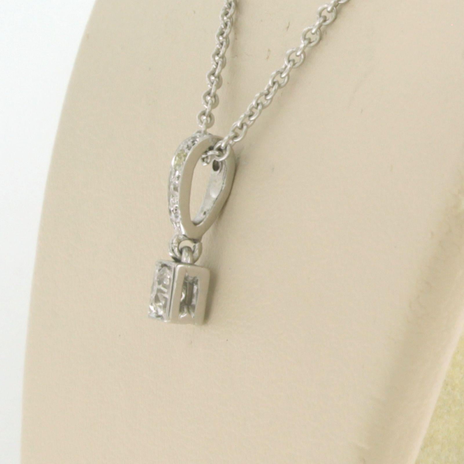 Halskette und Anhänger mit Diamanten im Altminenschliff bis zu 0,40ct Platin 6,2 Gramm (Art nouveau) im Angebot