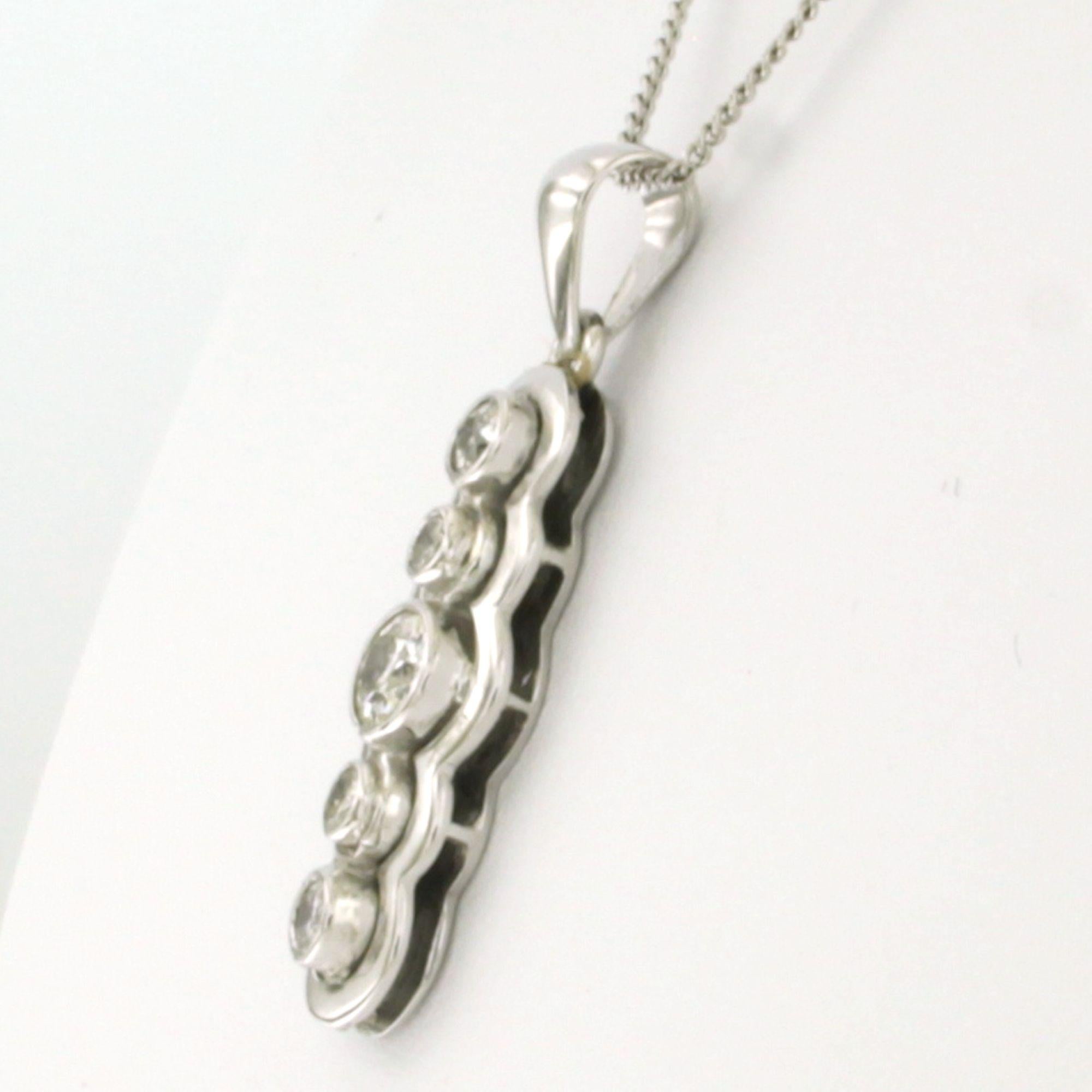 Necklace and pendant with old mine cut diamonds up to 0.45ct 14k and 18k gold In condizioni ottime in vendita a The Hague, ZH