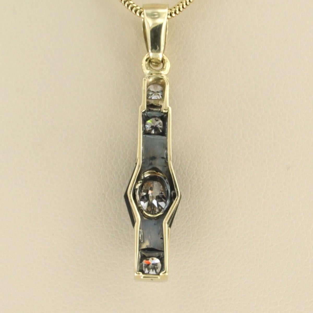 Necklace and pendant with onyx and old mine cut diamonds up to 1.00ct 18k gold In Excellent Condition For Sale In The Hague, ZH