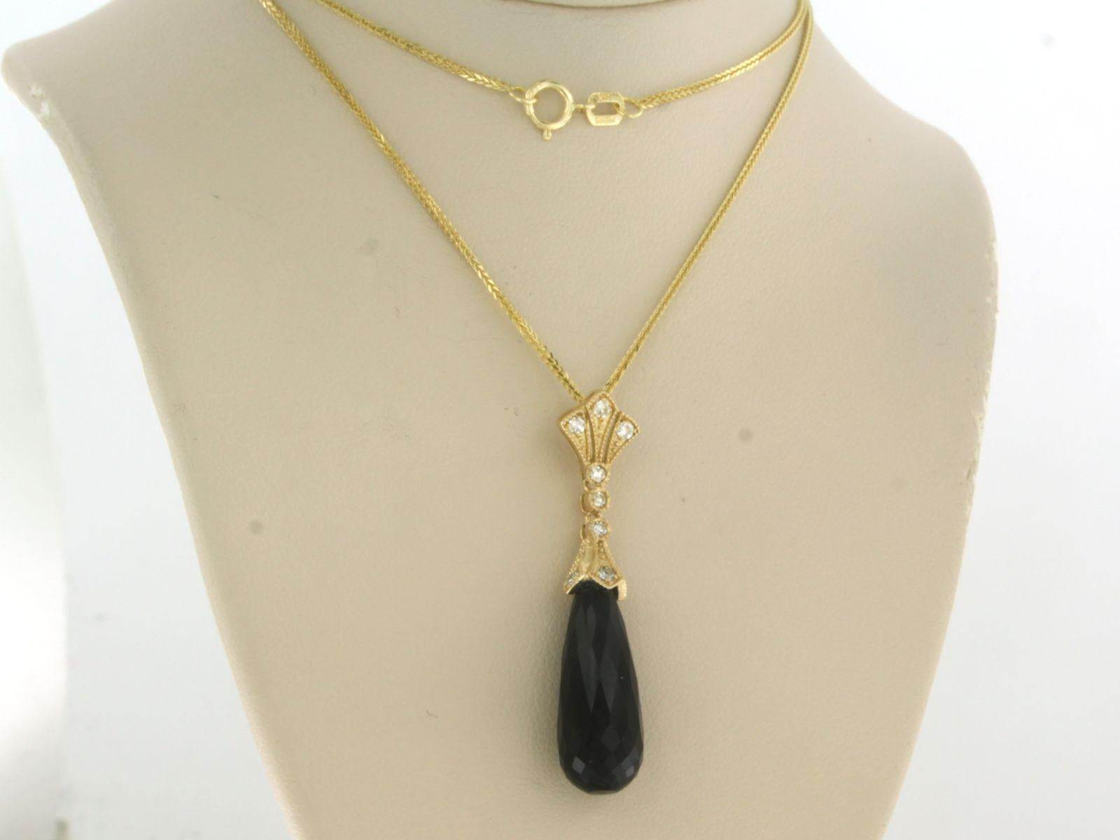Moderno Collana e pendente con onice e diamanti taglio singolo fino a 0,16 carati in oro 14k in vendita