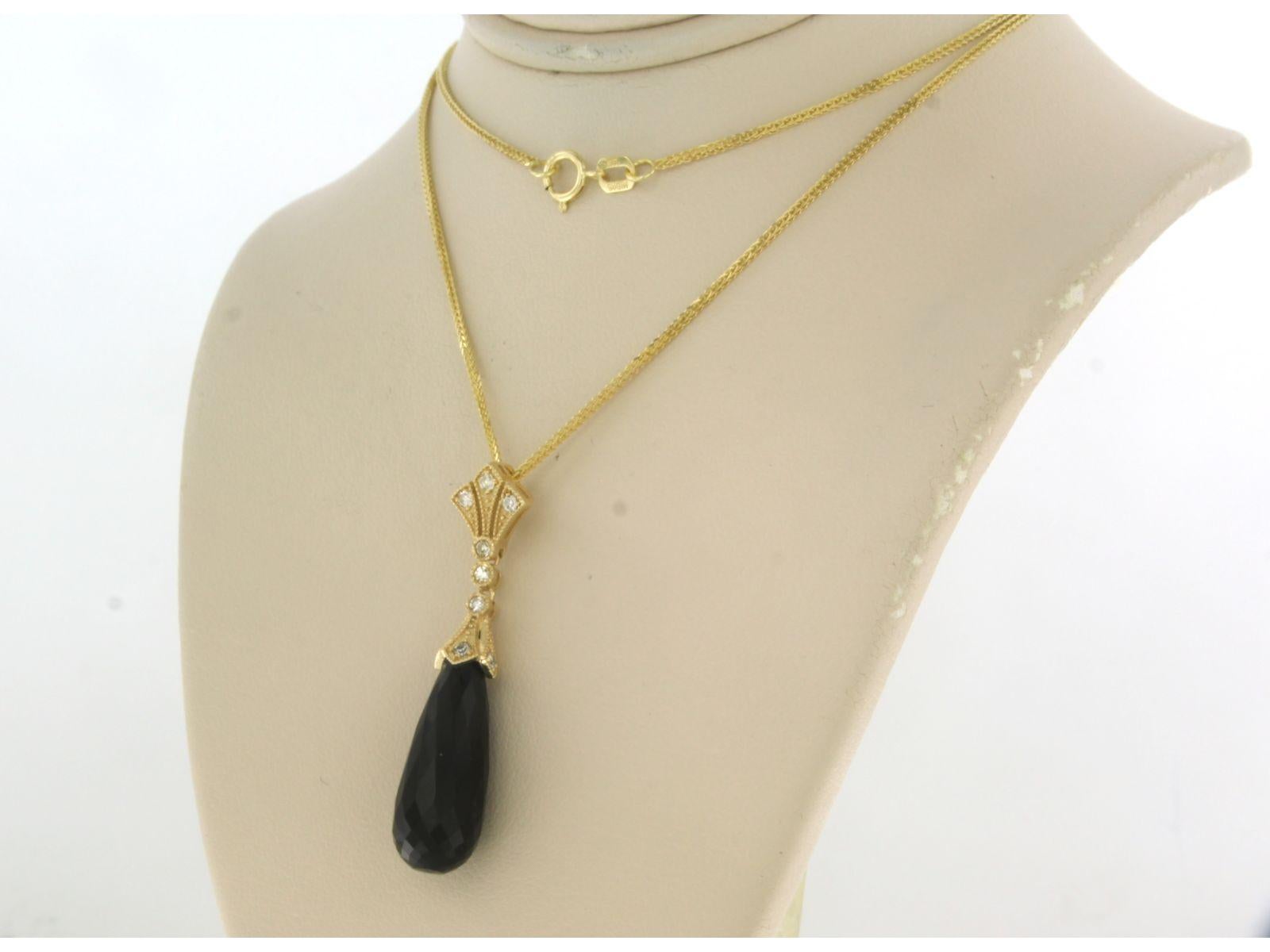 Taille simple Collier et pendentif en or 14 carats avec onyx et diamants taille unique jusqu'à 0,16 carat en vente