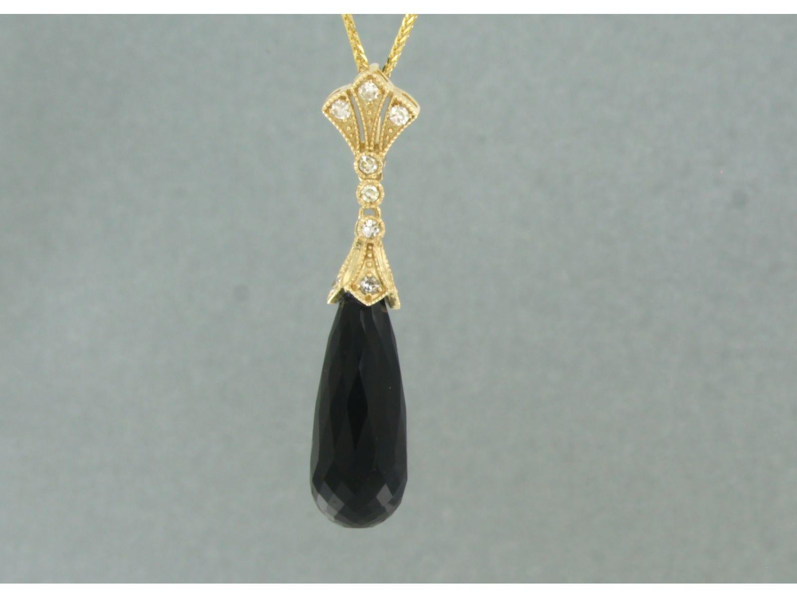 Collana e pendente con onice e diamanti taglio singolo fino a 0,16 carati in oro 14k in vendita 1