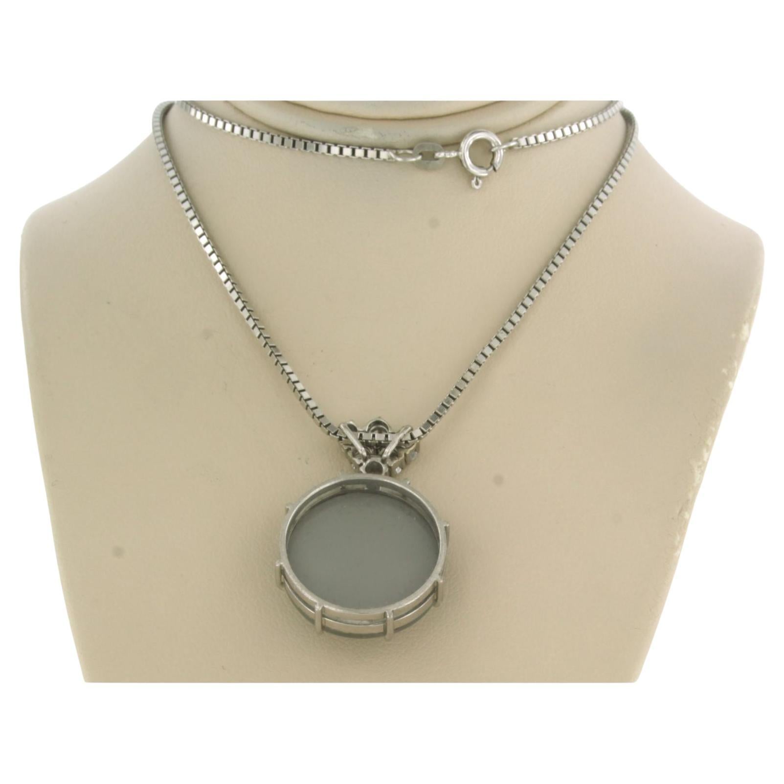 14k white gold necklace with pendant set with opal and brilliant-cut diamond up to 0.50 ct - F/G - VS/SI - 45 cm long

Detailed description:

The necklace is 45 cm long and 1.4 mm wide.

The pendant is 2.9 cm long and 2.0 cm wide.

Weight: 13.7