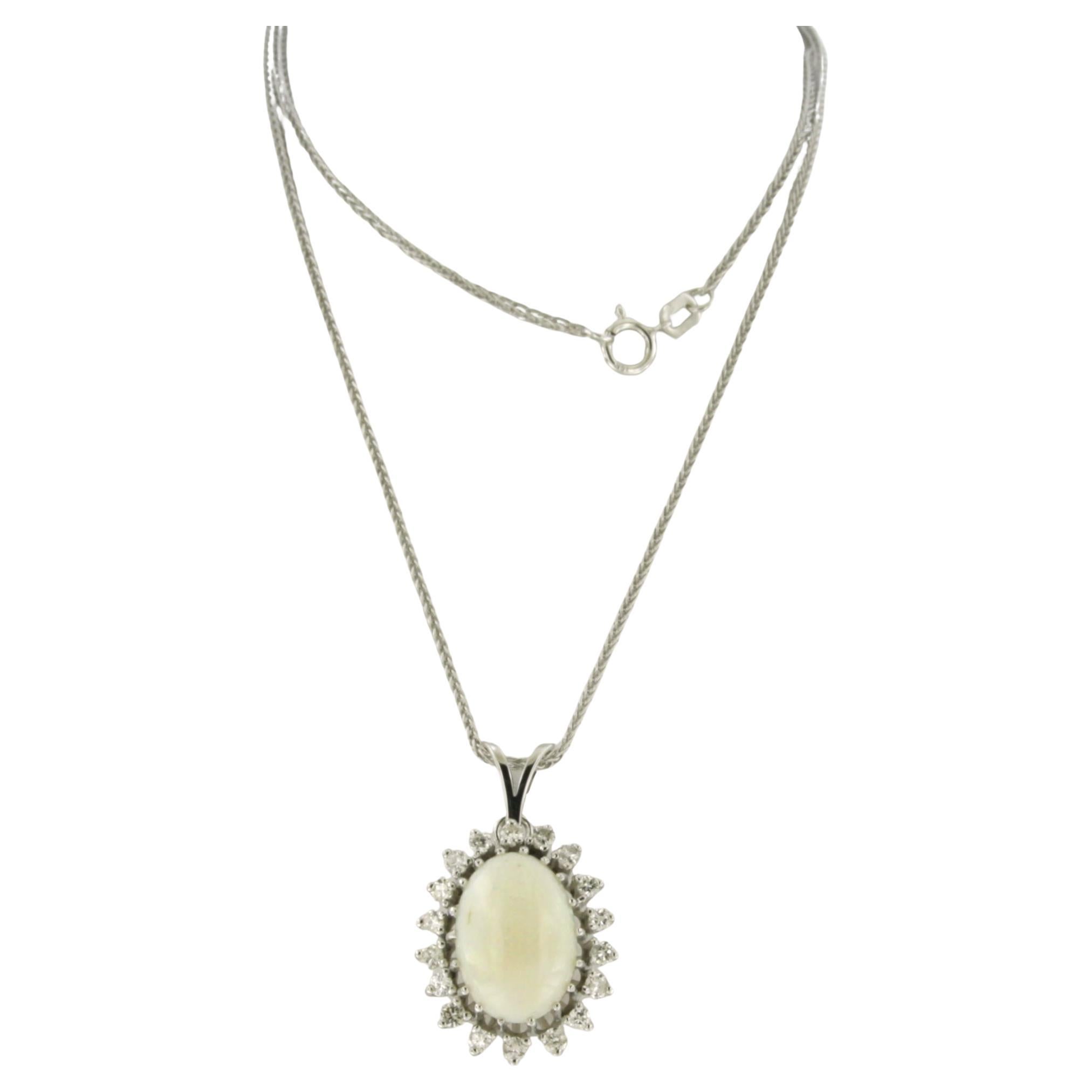 Necklace and pendant with opal and brilliant cut diamonds up to 0.54ct 14k gold For Sale