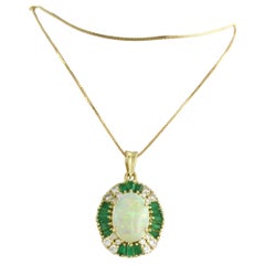 Collier et pendentif avec opale, émeraude et diamant taille brillant Or 18k