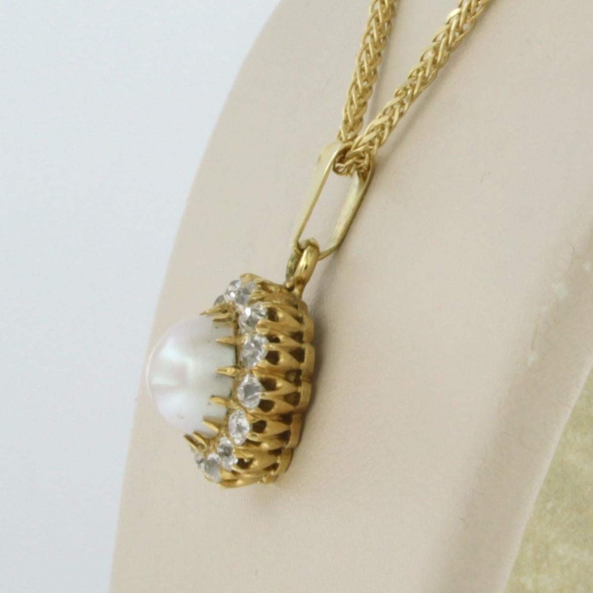 Women's Necklace and pendant with pearl and old mine cut diamonds up to 0.70ct 14k gold For Sale