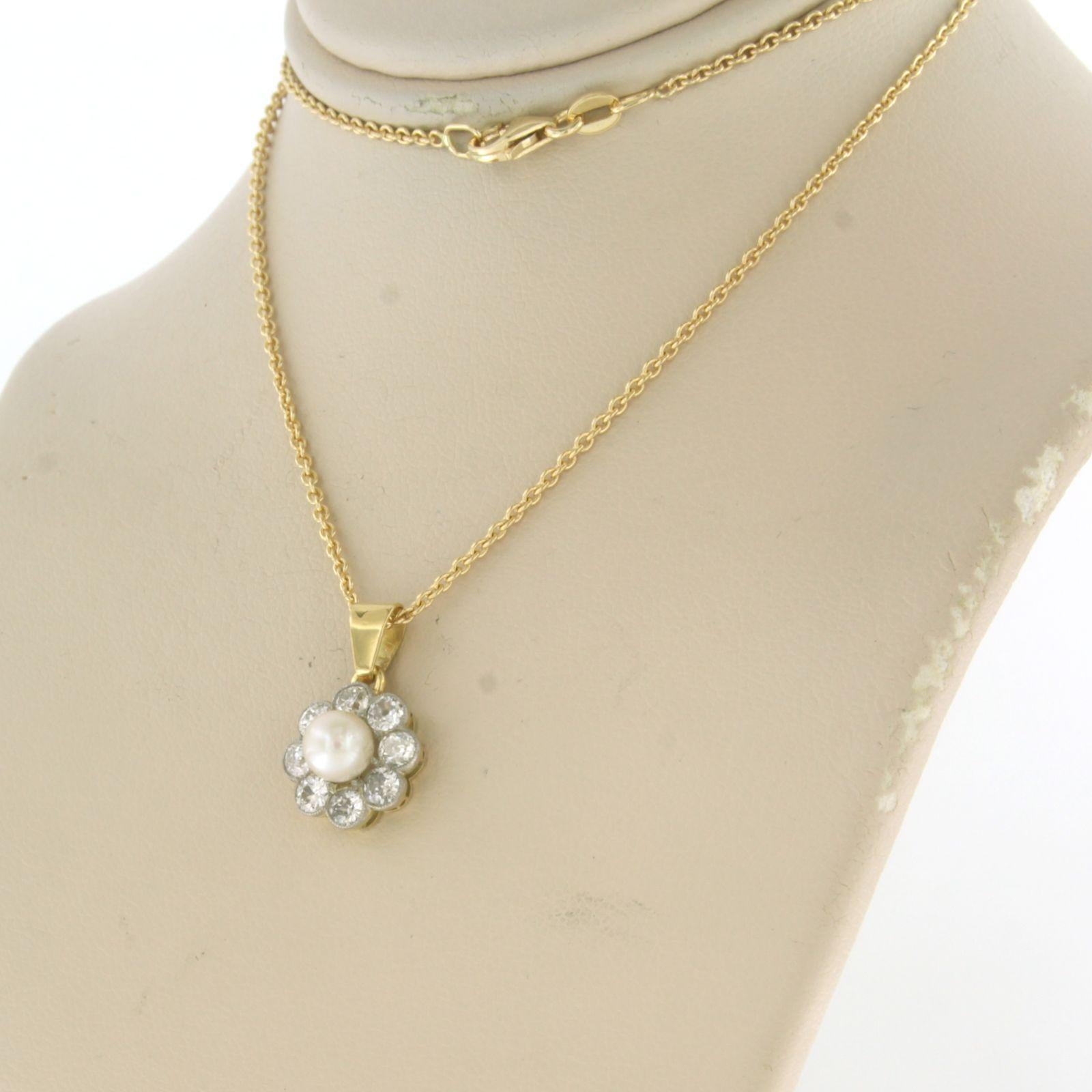 Taille vieille mine Collier et pendentif en or 18 carats avec perles et diamants taille ancienne jusqu'à 0,80 carat en vente