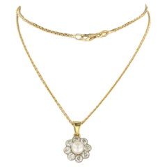 Necklace and pendant with pearl and old mine cut diamonds up to 0.80ct 18k gold