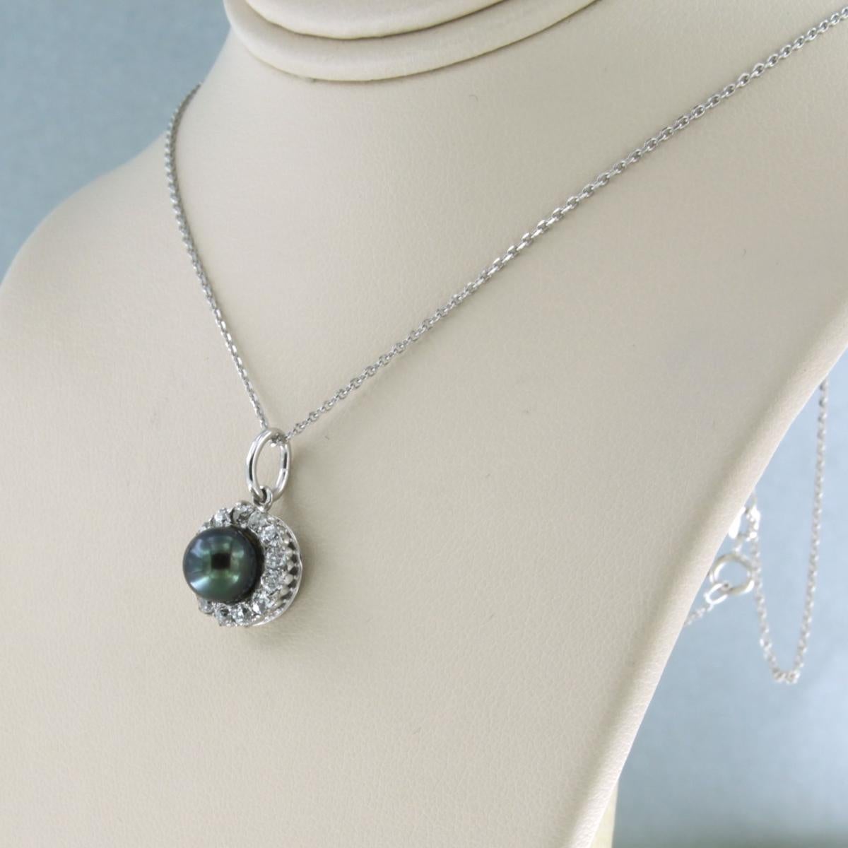 Necklace and pendant with pearl and old mine cut diamonds up to 1.00ct 14k gold In Excellent Condition For Sale In The Hague, ZH