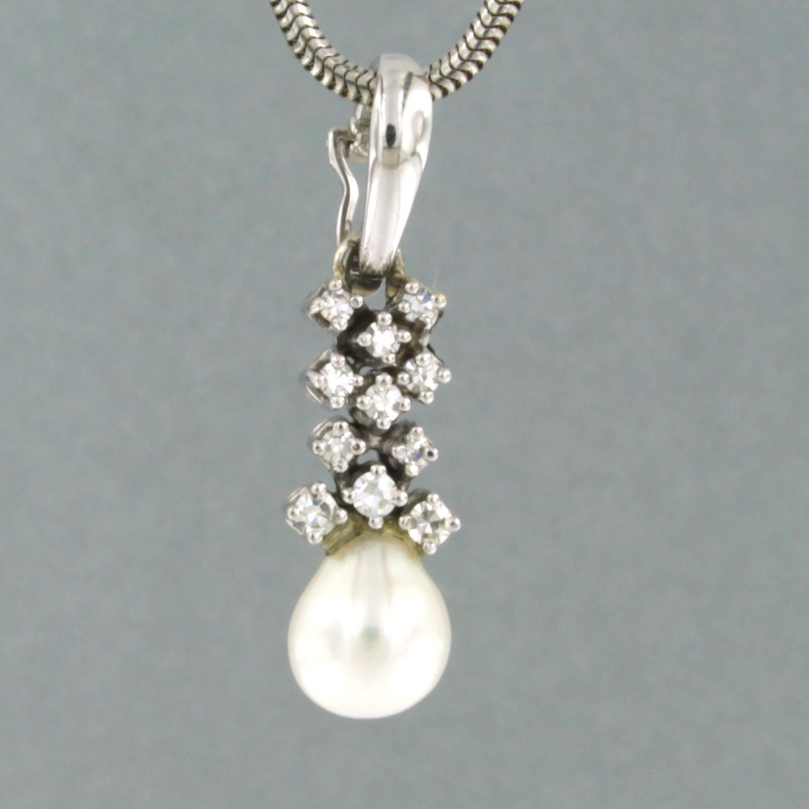 Taglio singolo Collana e ciondolo con perla e diamante taglio singolo fino a 0,30 carati in oro 14k in vendita