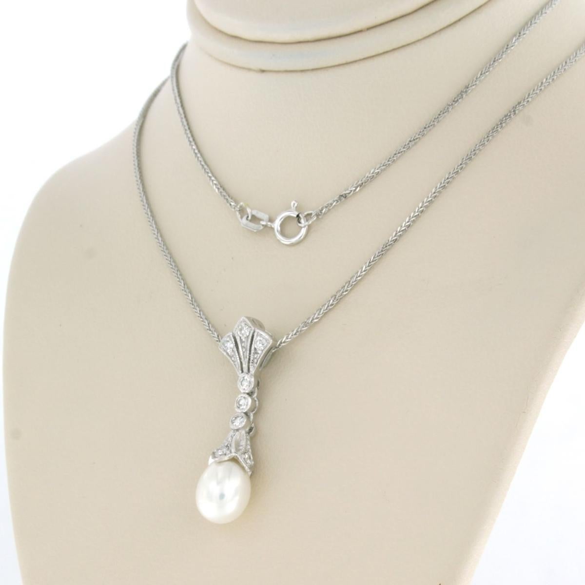 Single Cut Necklace and pendant with pearl and single cut diamonds up to 0.23ct 14k gold For Sale