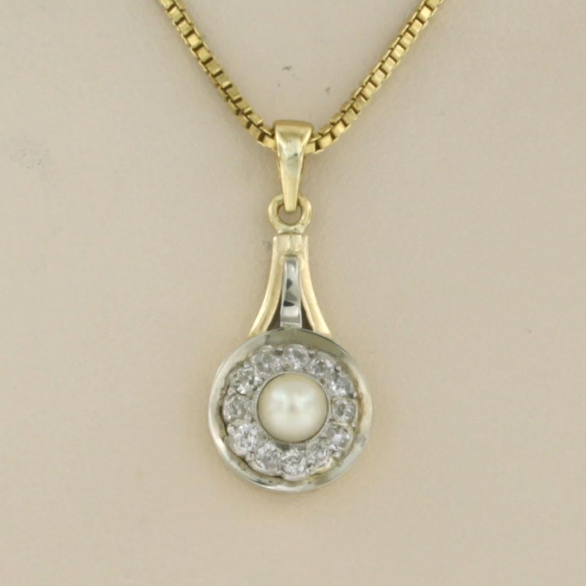Collana e pendente con perle e diamanti taglio old mine fino a 0,30ct in oro 14k In condizioni ottime in vendita a The Hague, ZH