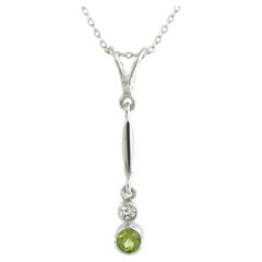Halskette und Anhänger mit Peridot und Diamanten im alten Minenschliff aus 14 Karat Weißgold