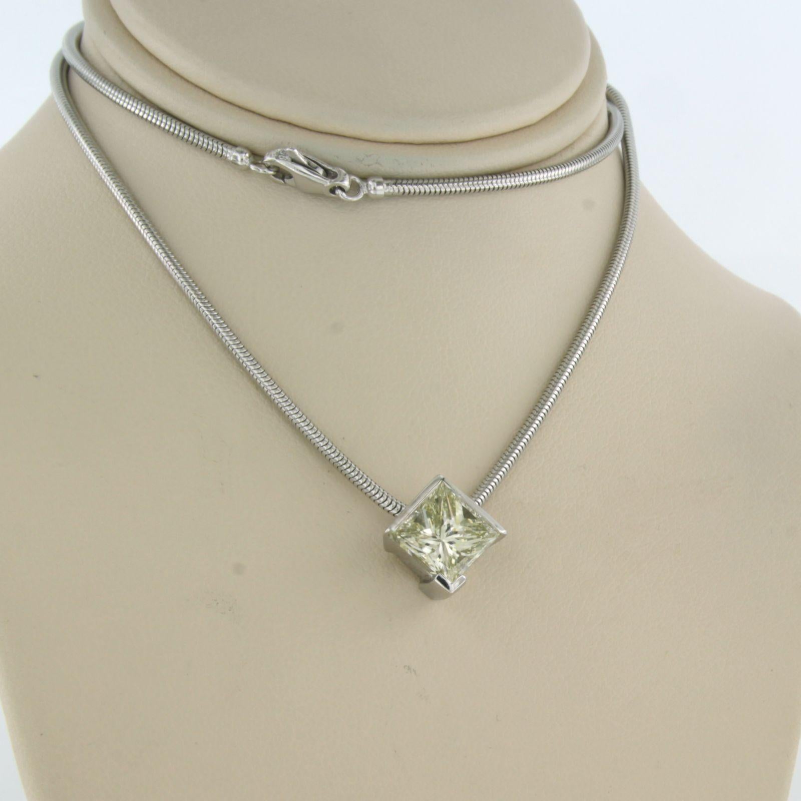 Halskette und Anhänger mit Diamanten im Prinzessschliff bis zu 3,00ct Platin 14,4 Gramm (Carréschliff) im Angebot