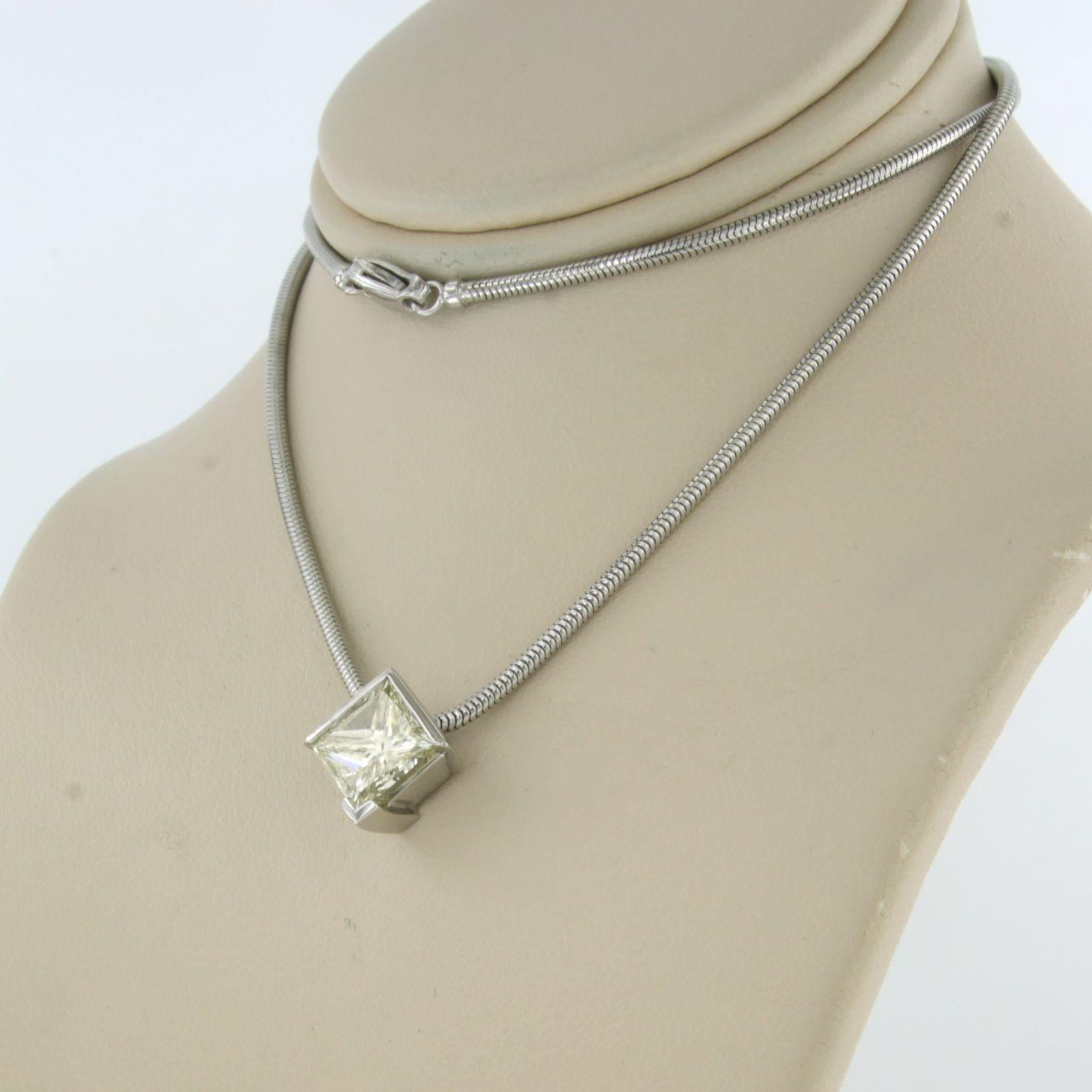 Halskette und Anhänger mit Diamanten im Prinzessschliff bis zu 3,00ct Platin 14,4 Gramm im Zustand „Hervorragend“ im Angebot in The Hague, ZH