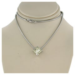 Collar y colgante con diamante talla princesa hasta 3,00ct platino 14,4 gramos