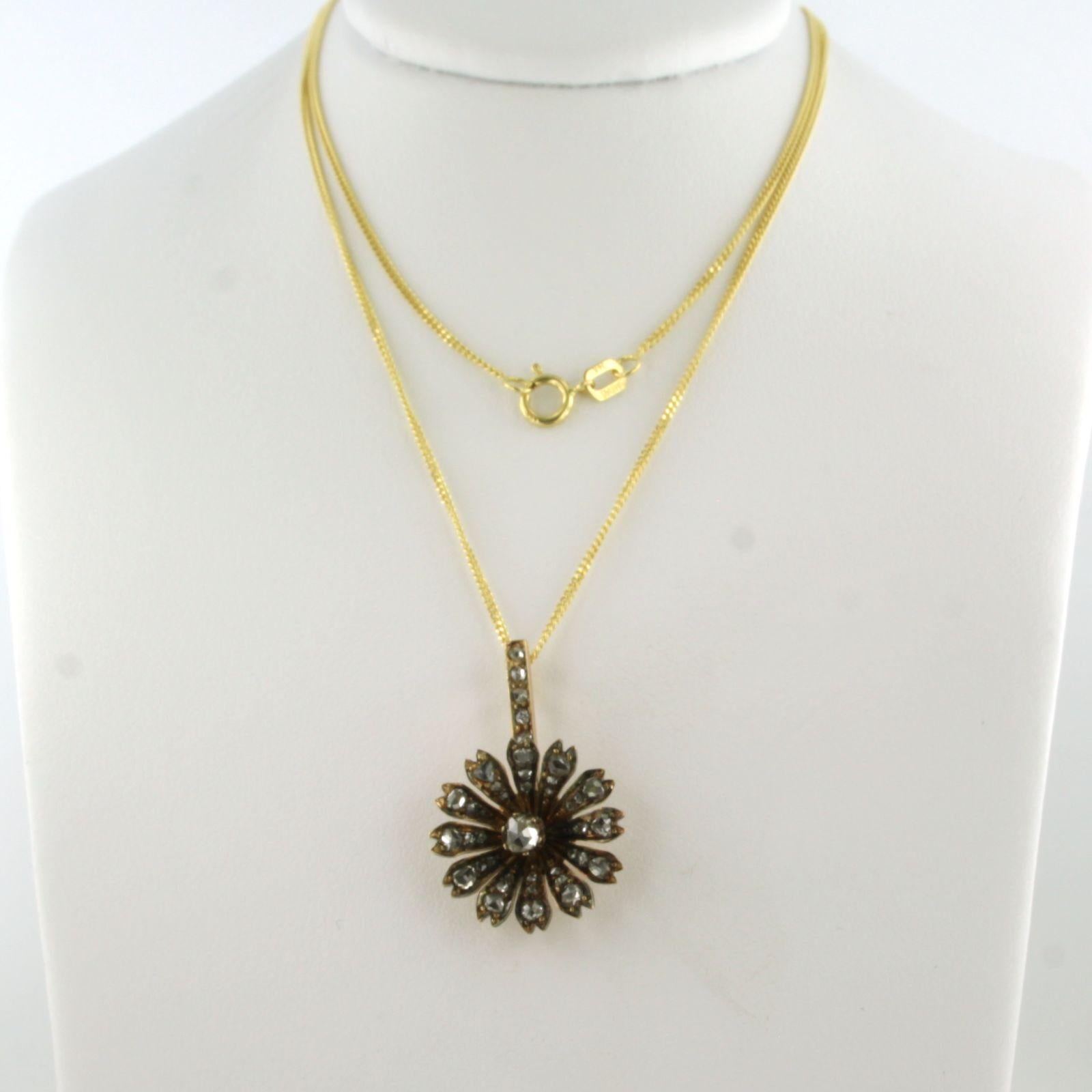 Collier et pendentif avec diamants taille rose jusqu'à 0,25 ct Or jaune 14k en vente 8