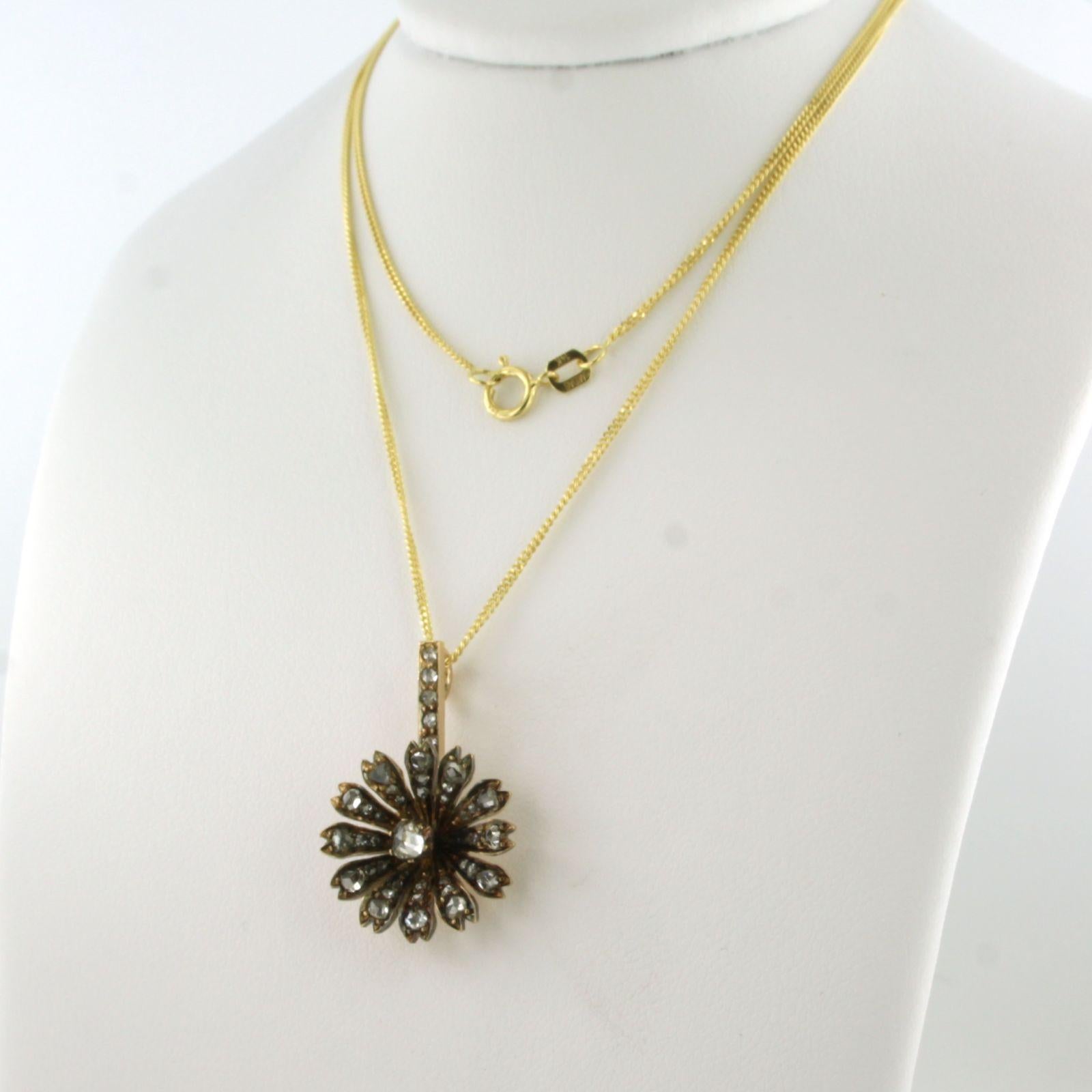 Collier et pendentif avec diamants taille rose jusqu'à 0,25 ct Or jaune 14k Excellent état - En vente à The Hague, ZH