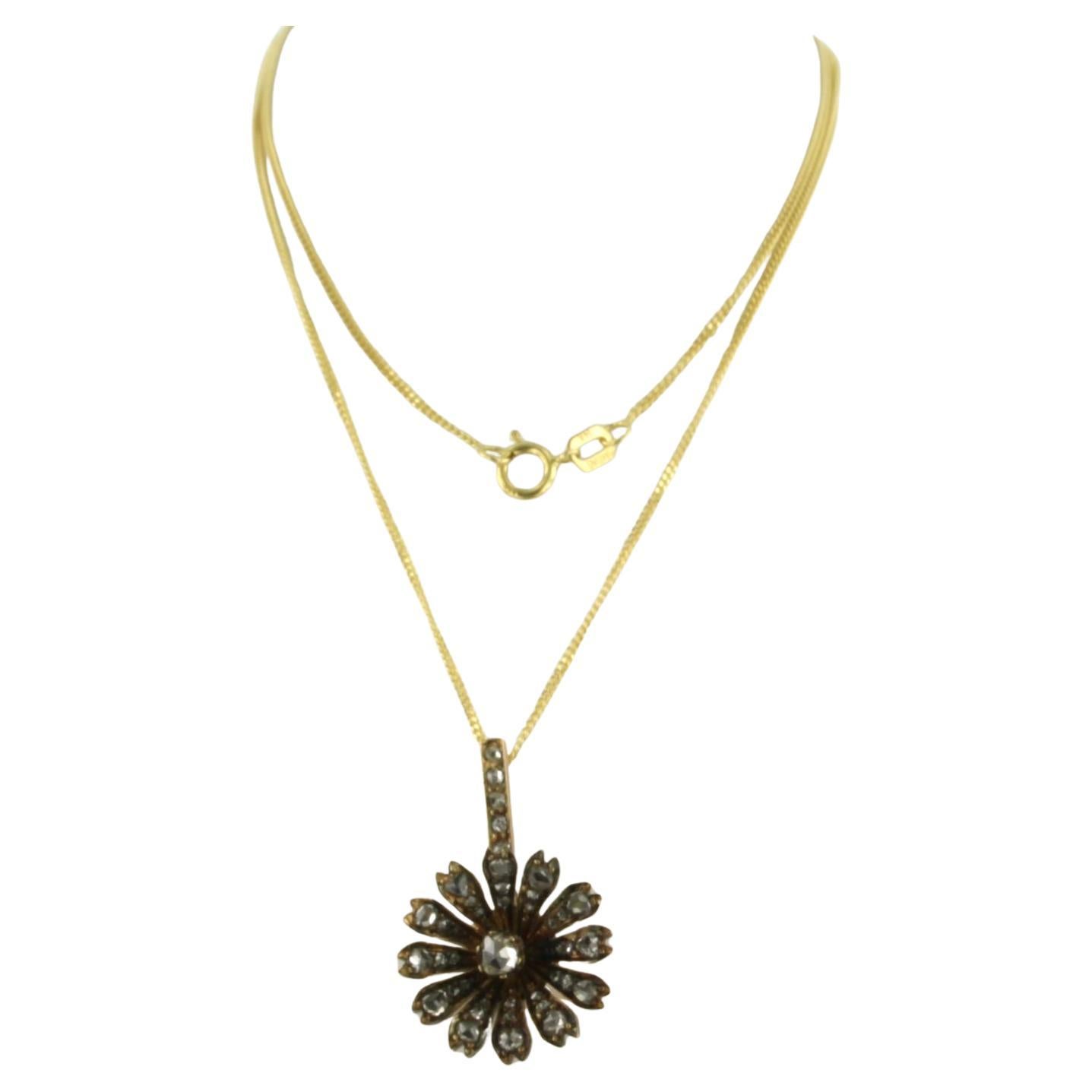 Collana e pendente con diamanti taglio rosa fino a 0,25ct in oro giallo 14k
