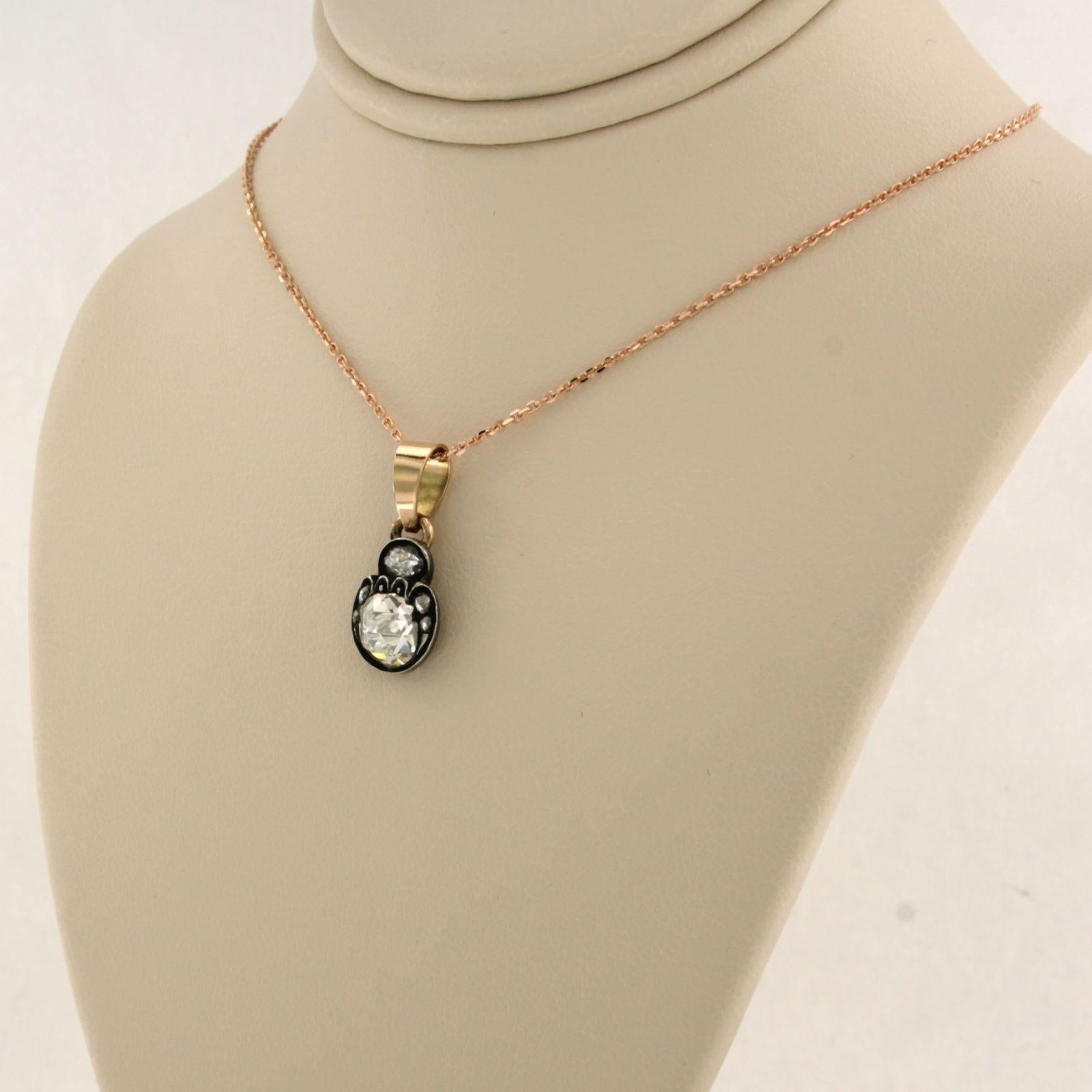 Collana e ciondolo con diamanti taglio rosa fino a 0,60ct in oro e argento 14k in vendita 1