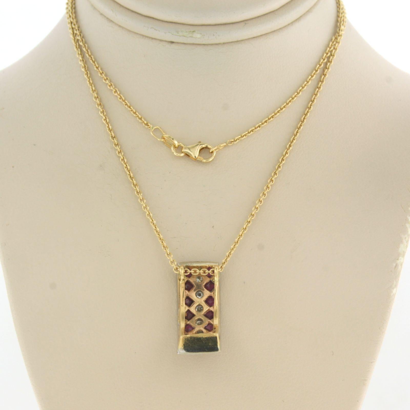 De las mujeres Collar y colgante con rubí y diamantes talla brillante de hasta 0,30 ct Oro de 18k en venta