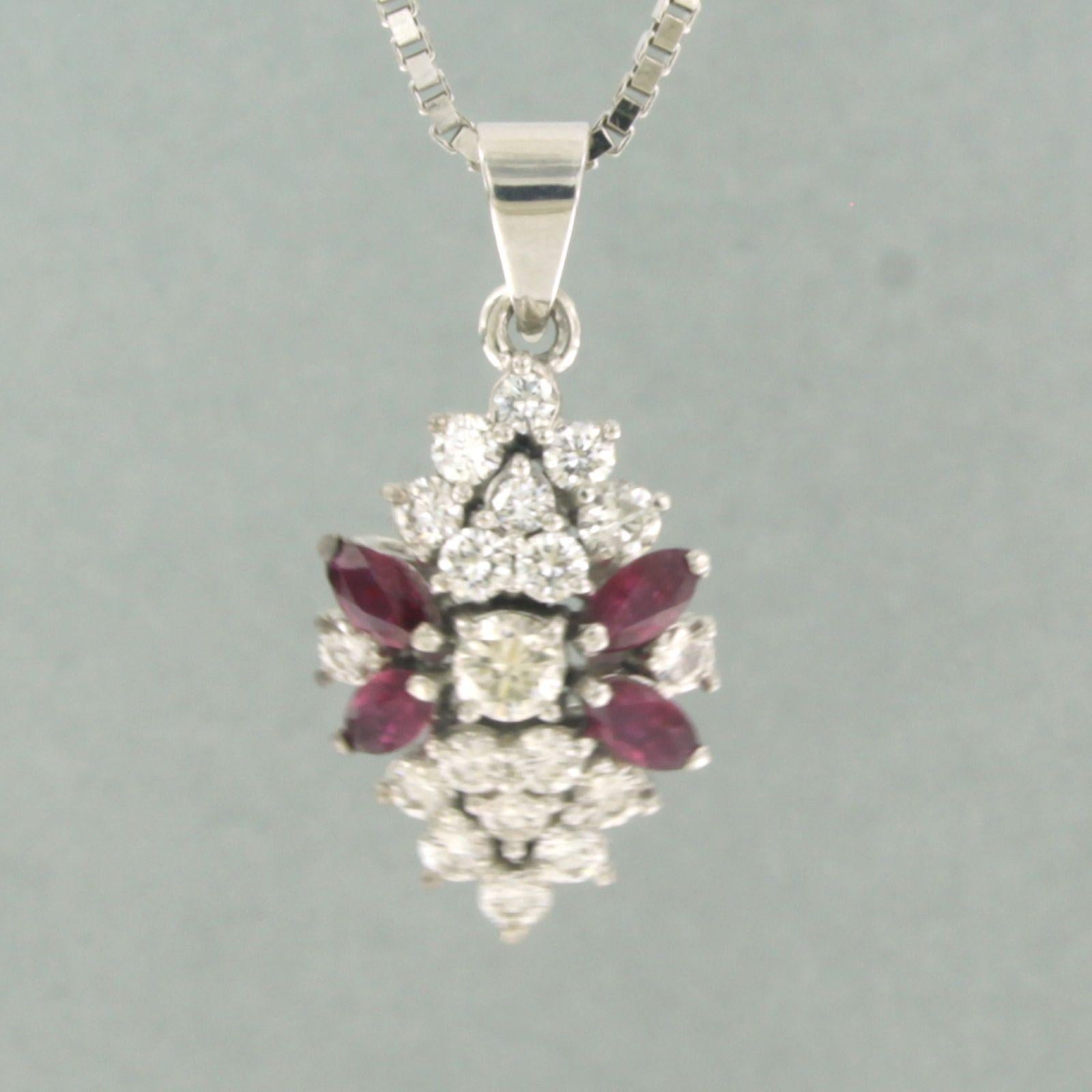 Collar y colgante con rubí y diamantes talla brillante de hasta 0,90 ct Oro de 14k en venta 1