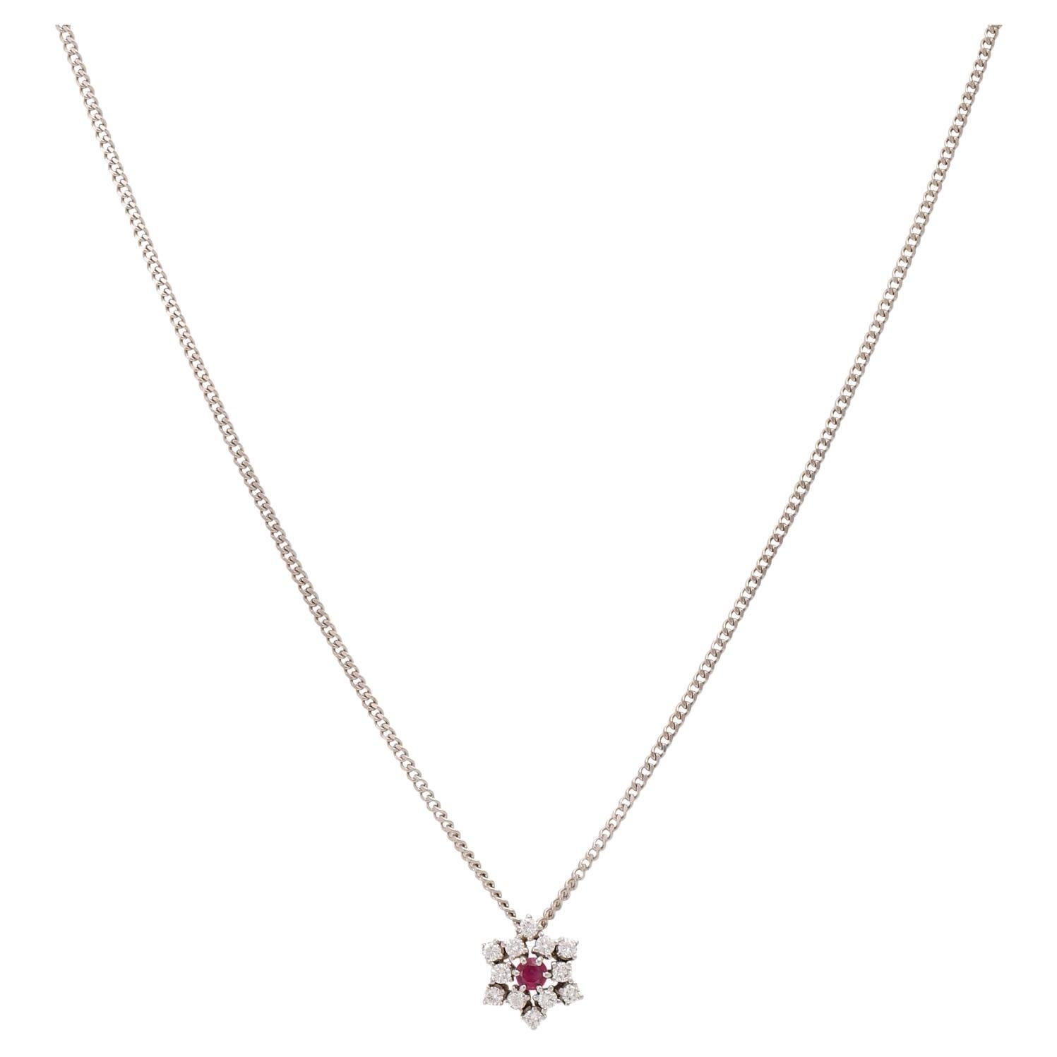  Necklace and pendant with ruby and diamonds For Sale