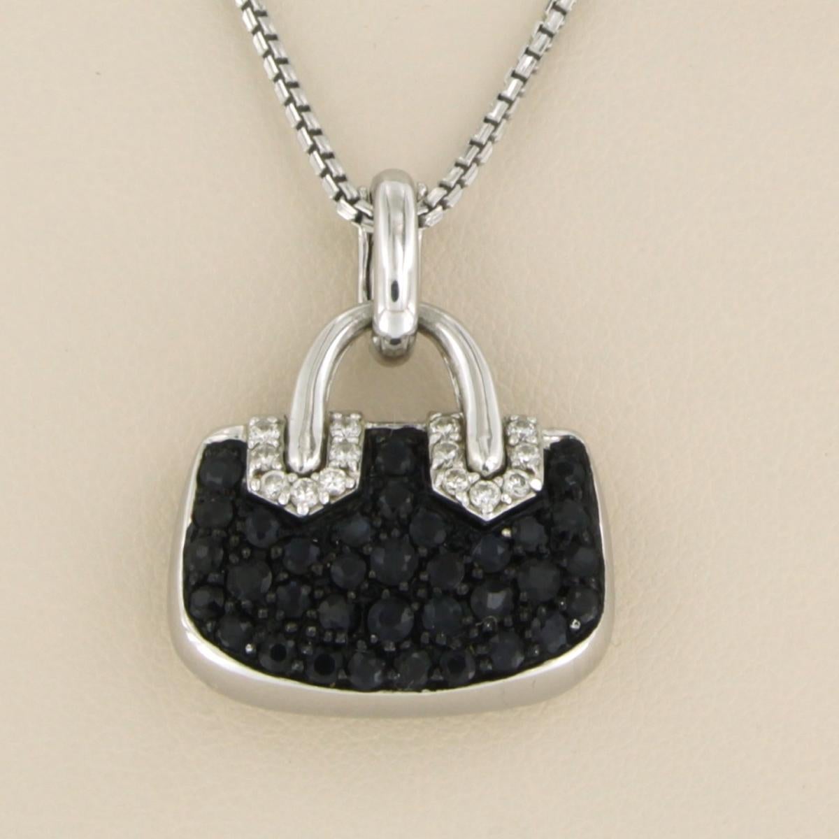 Necklace and pendant with sapphire and brilliant cut diamonds 18k gold 12.9 gram In Excellent Condition For Sale In The Hague, ZH
