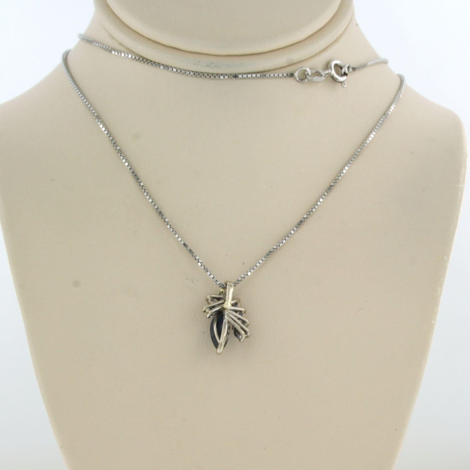 Collar y colgante con zafiro y diamantes talla brillante Oro de 18k Moderno en venta