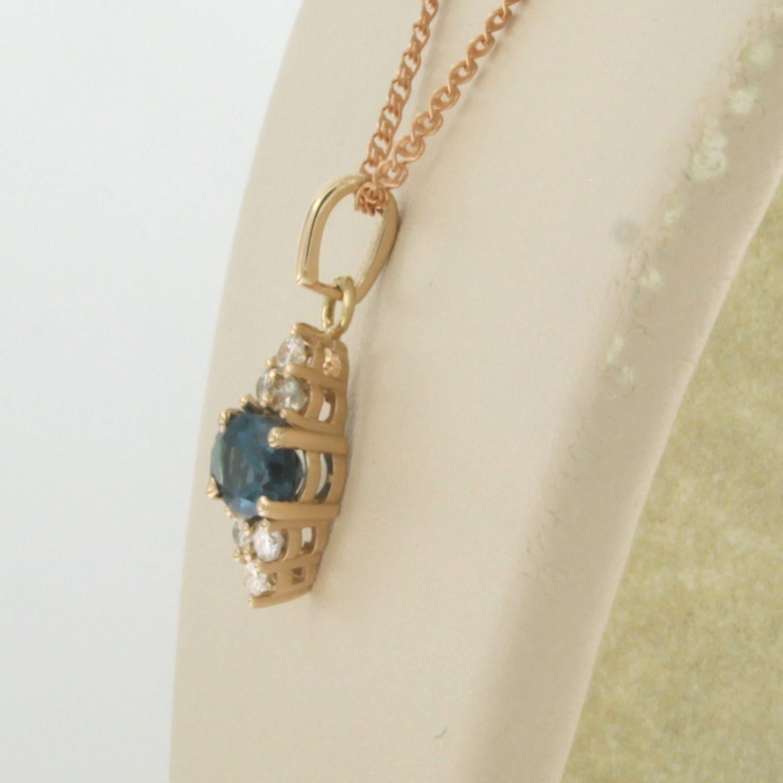 Women's Necklace and pendant with topaz and diamonds 14k pink gold For Sale