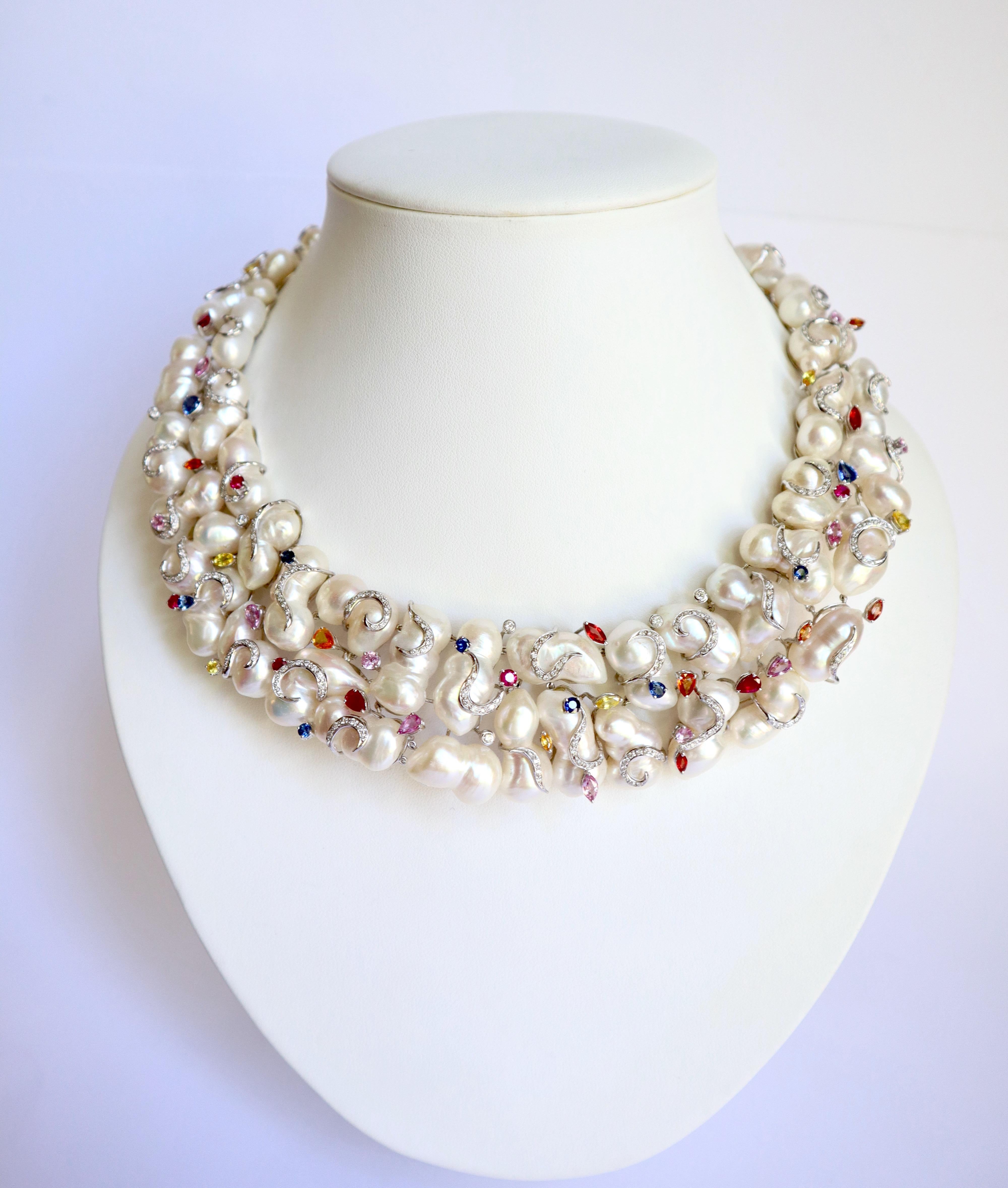 pompadour pearl necklace