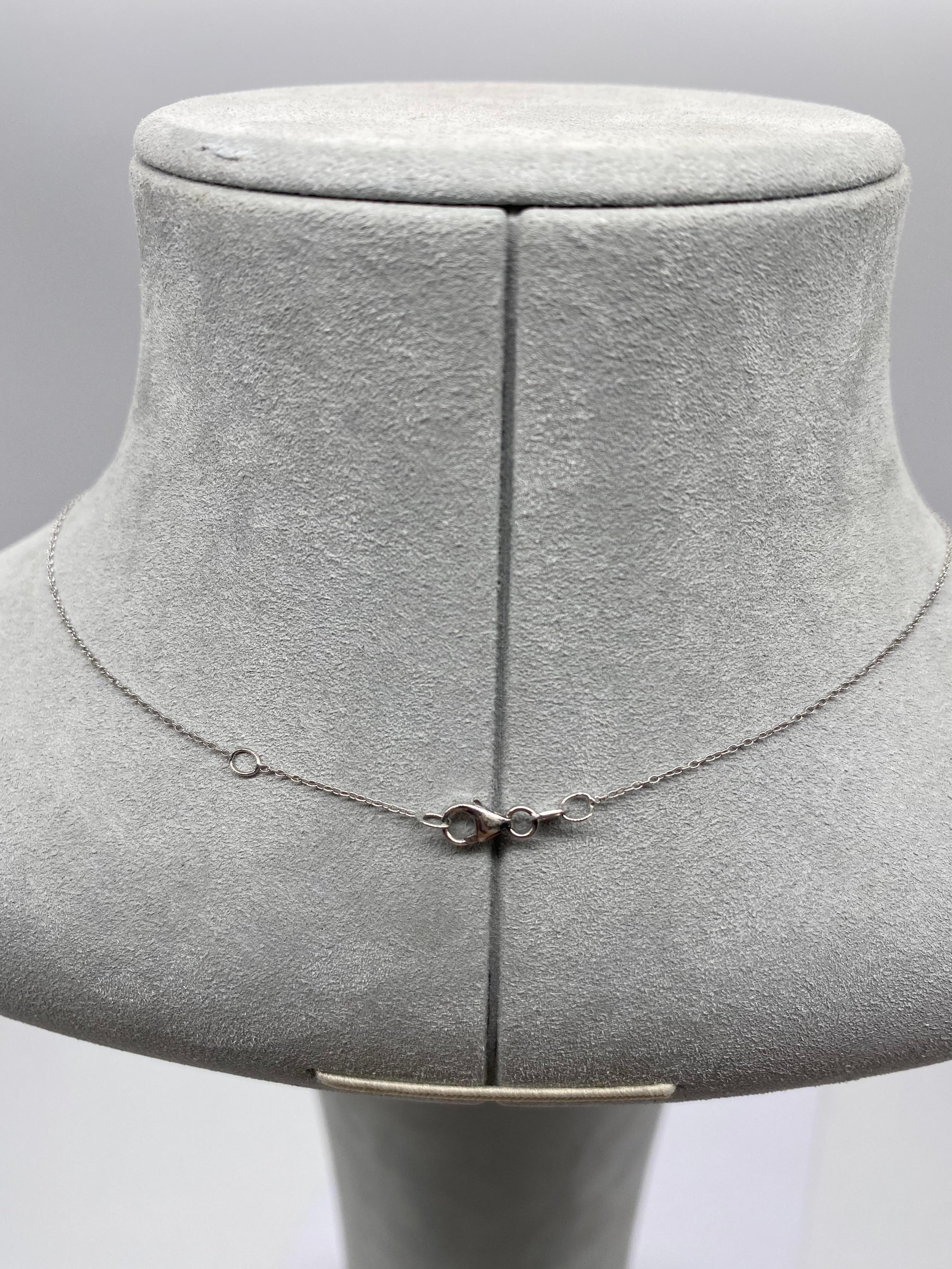 Women's Necklace Blue Topaz Pendant with a Diamond White Gold 18 Karats For Sale