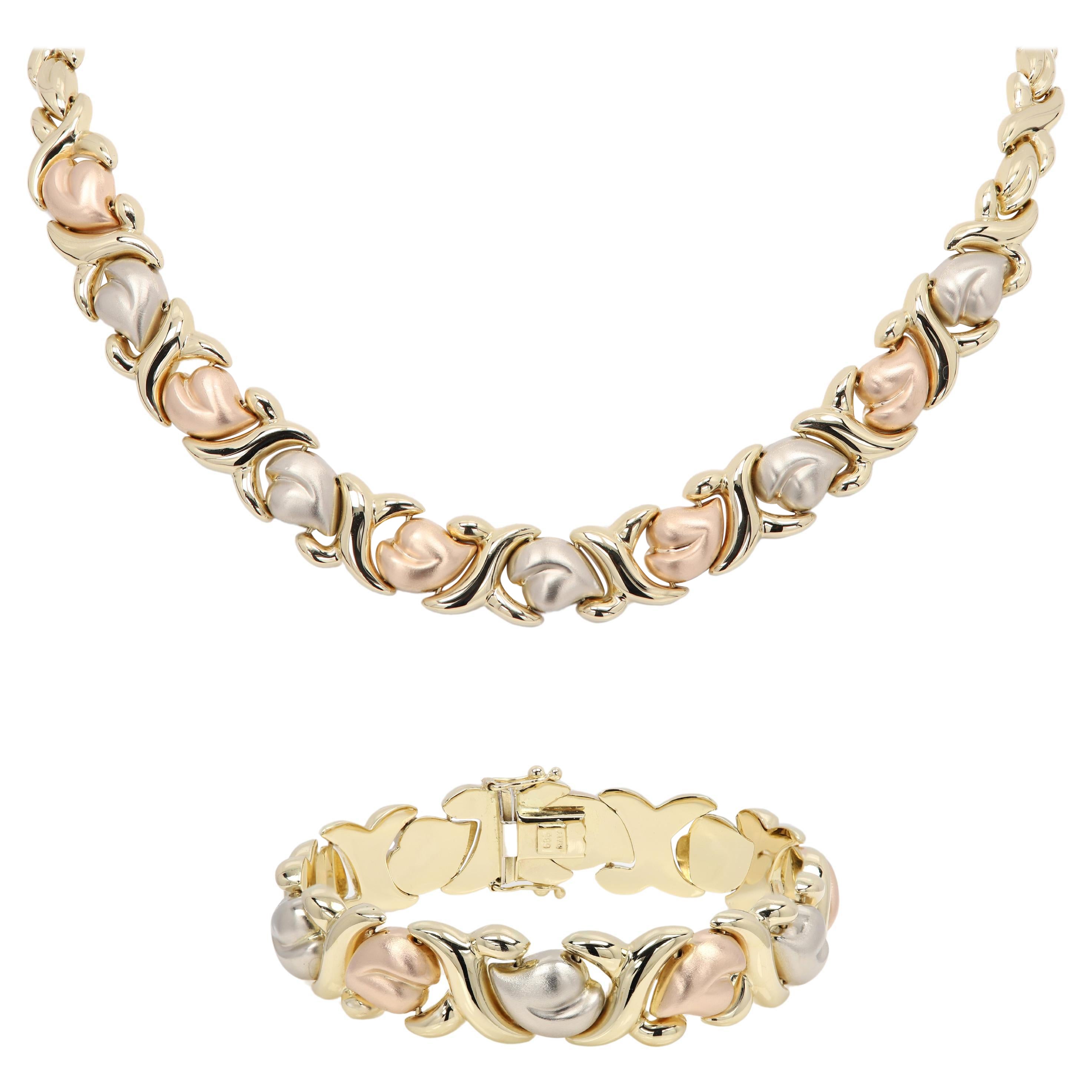 Necklace Bracelet set, Heart Design Made In Italy 14 Karat Gold For Sale