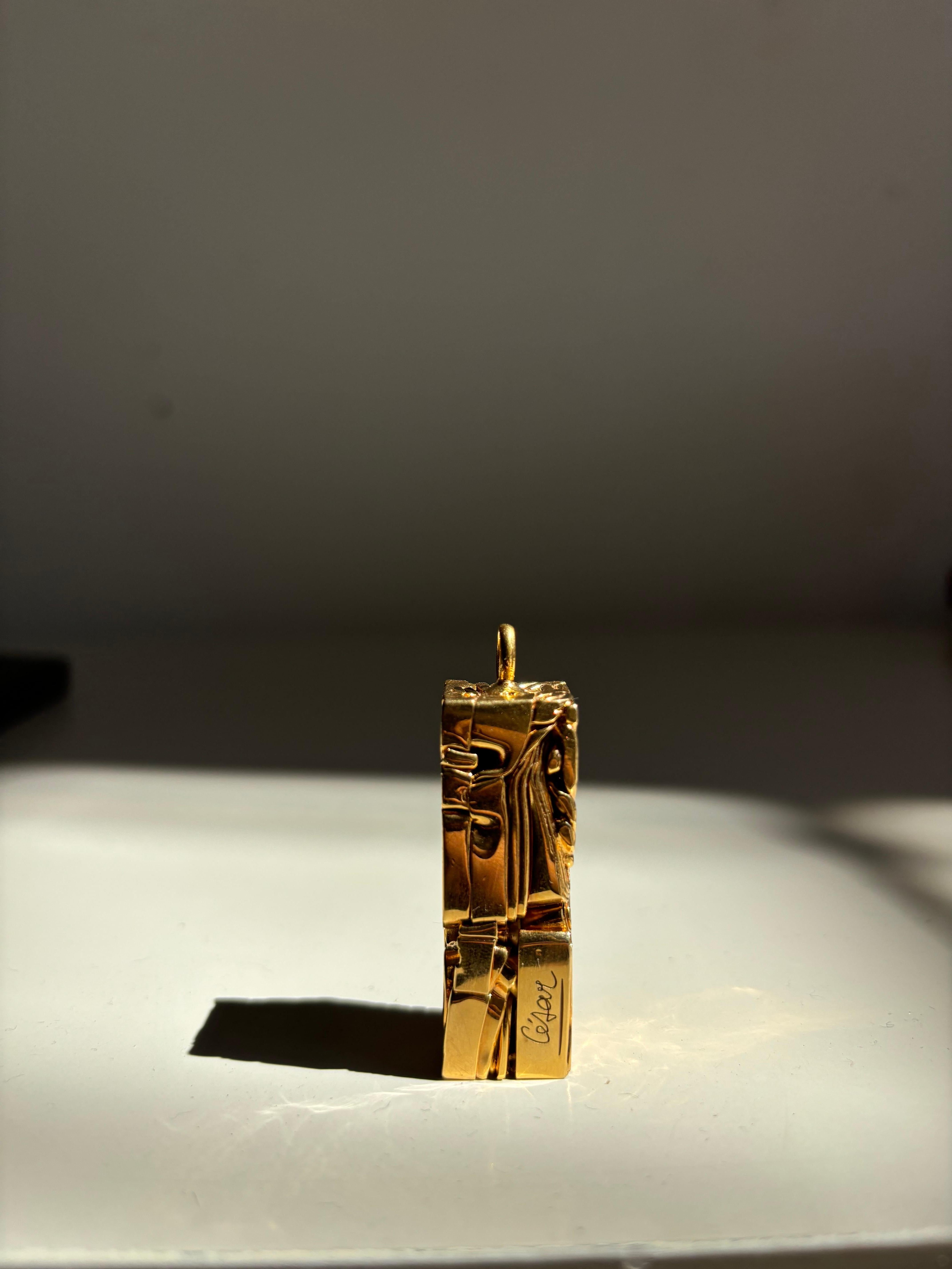 Necklace compréssion by César Baldaccini, signed. In Good Condition For Sale In SAINT-OUEN-SUR-SEINE, FR