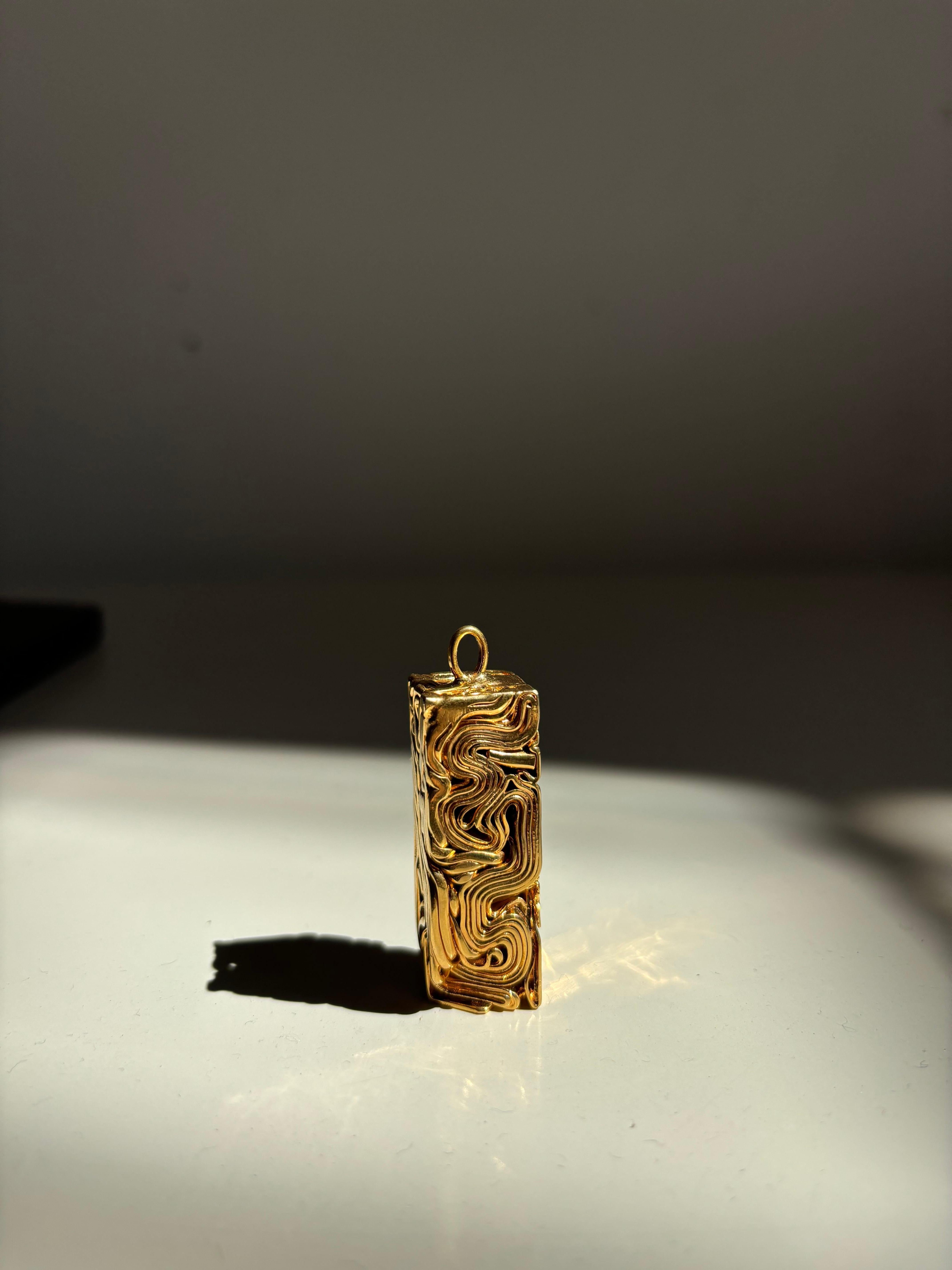 Necklace compréssion by César Baldaccini, signed. For Sale 1