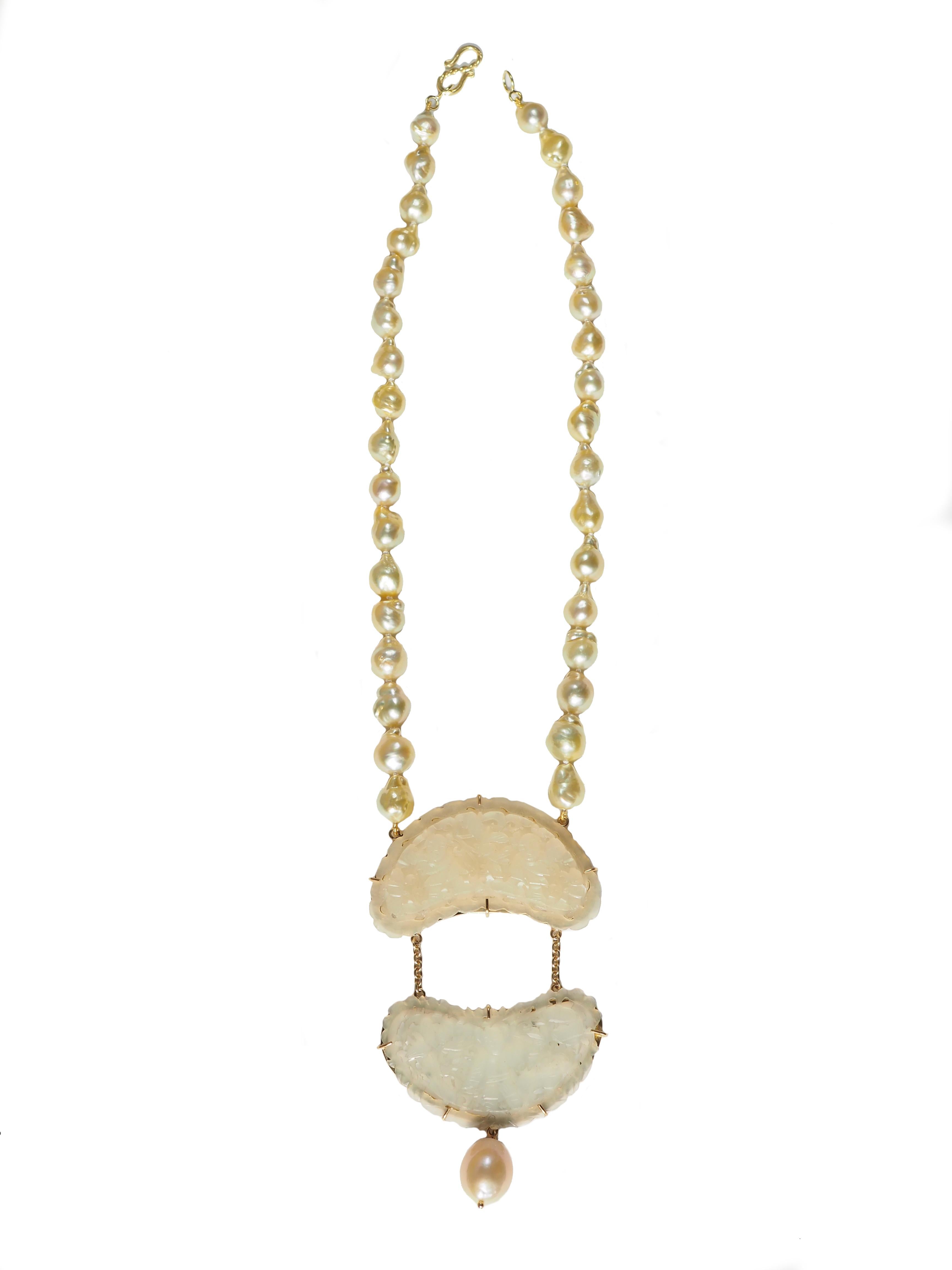 Artist Necklace Gold Natural Pearls Antiques Carved Jade Gold 18 k For Sale