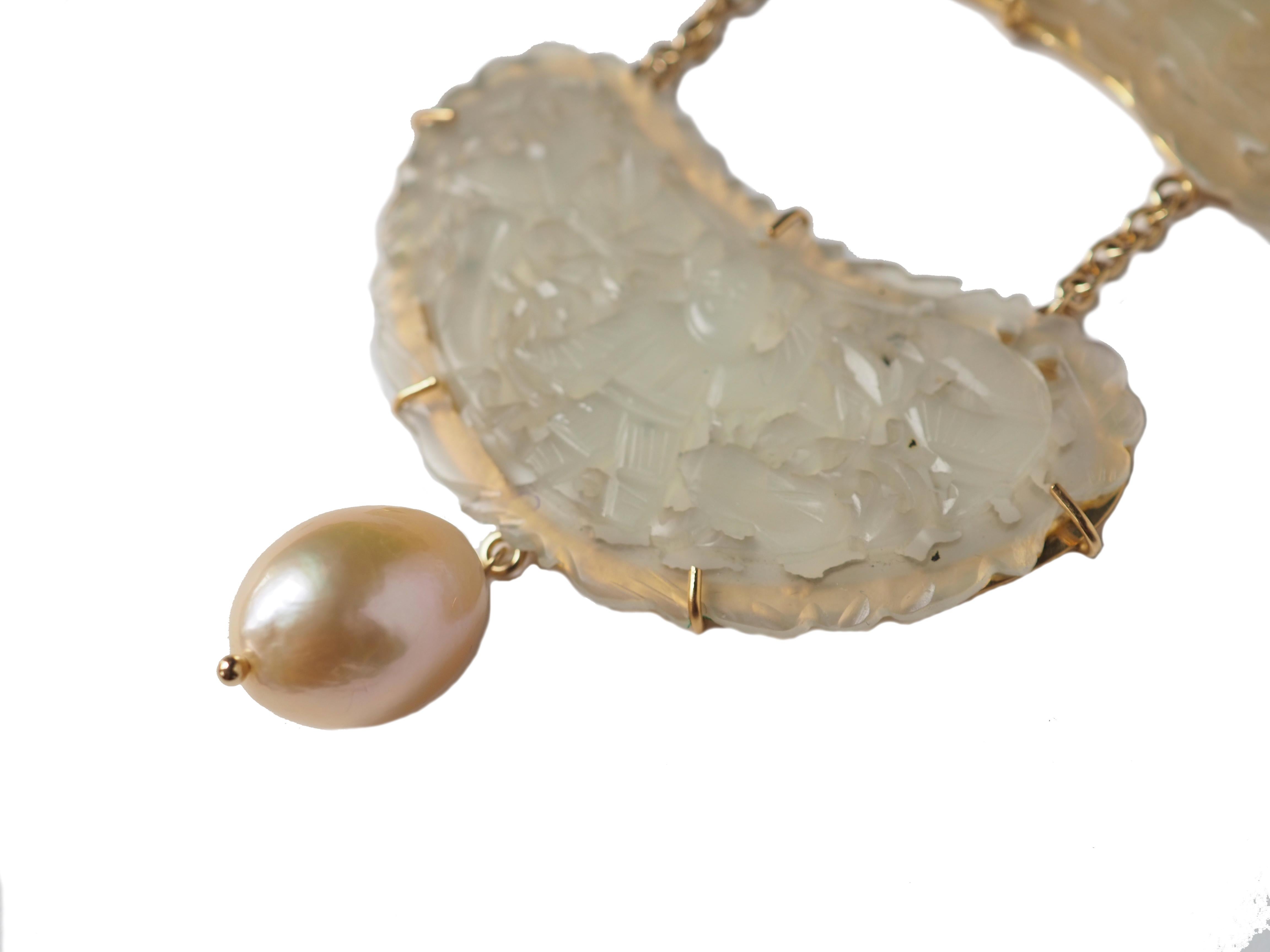 Half Moon Cut Necklace Gold Natural Pearls Antiques Carved Jade Gold 18 k For Sale