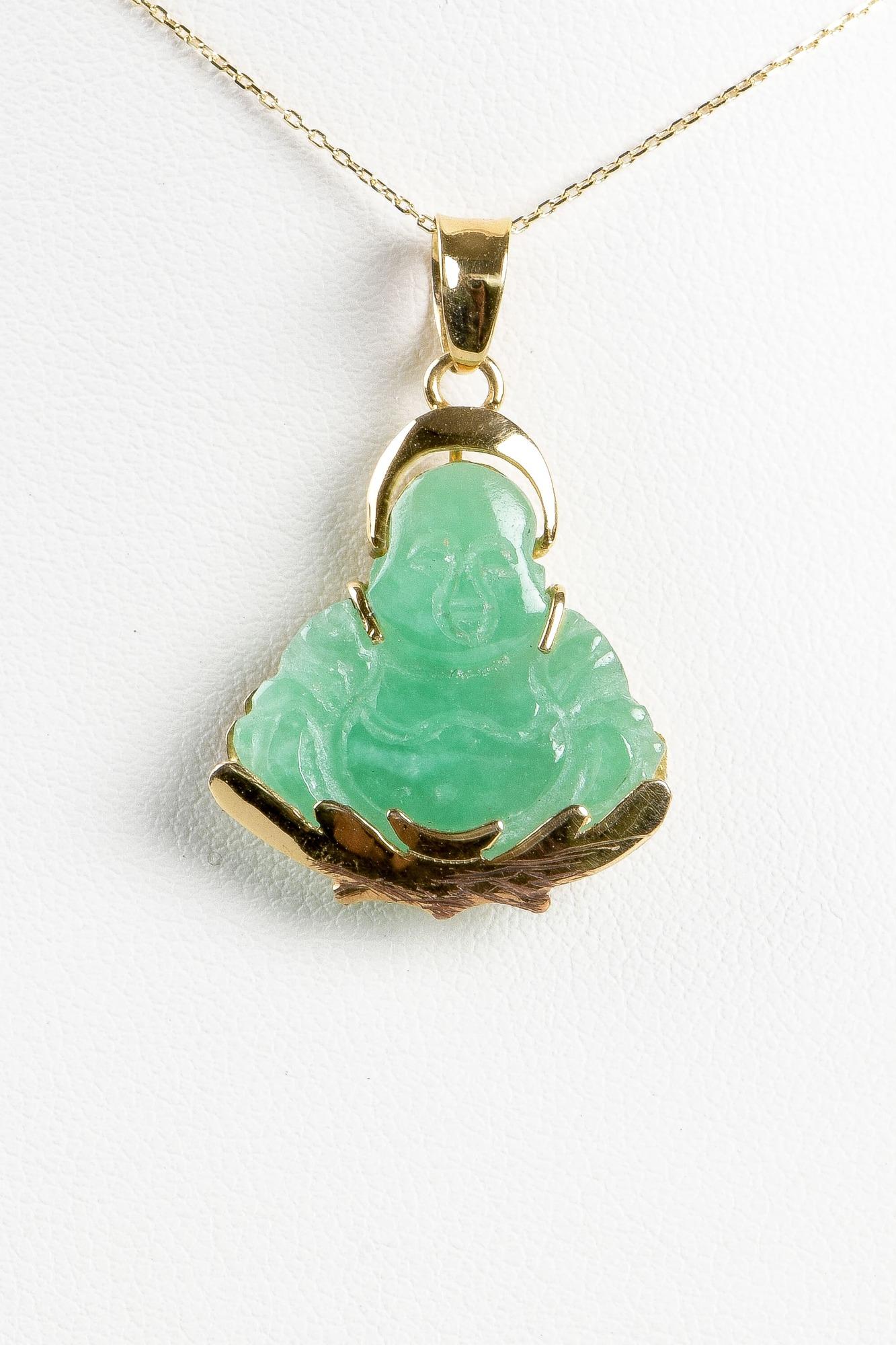 Women's Necklace in 14 carats yellow gold a jade's pendant in the shape of Buddha  For Sale