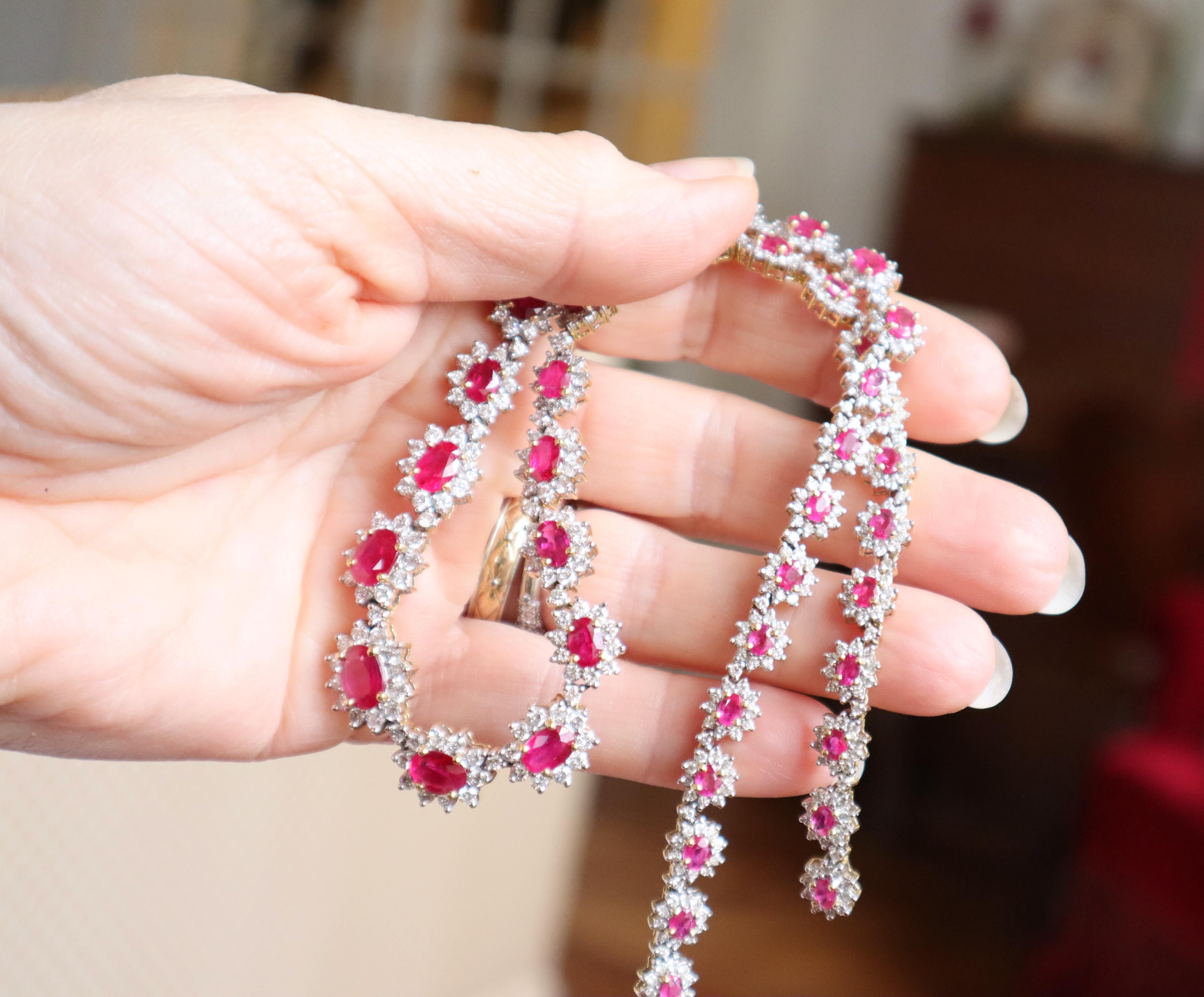 Necklace in 18 Carat 18 KT Gold Rubies and Diamonds For Sale 8