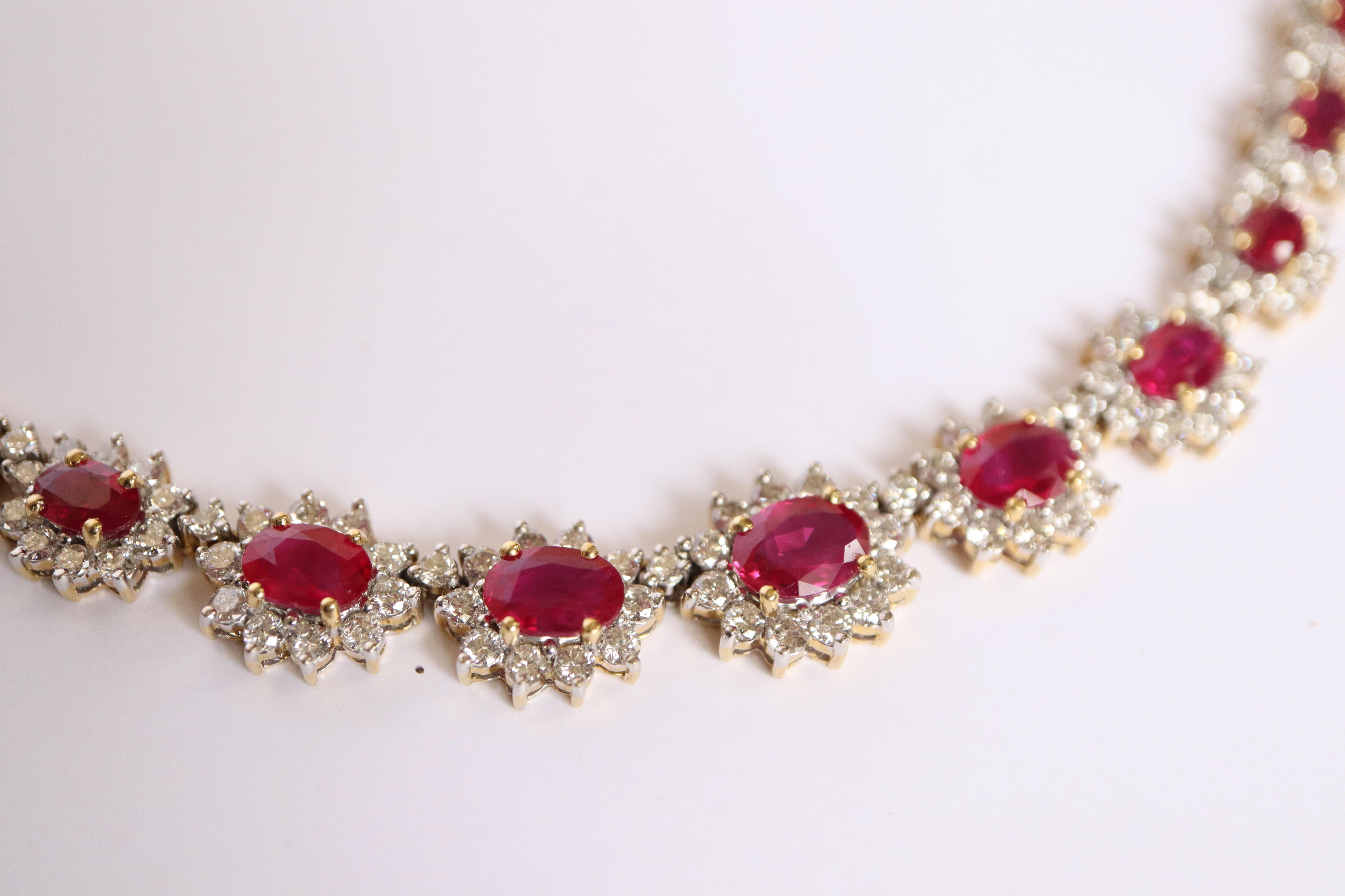 Women's Necklace in 18 Carat 18 KT Gold Rubies and Diamonds For Sale