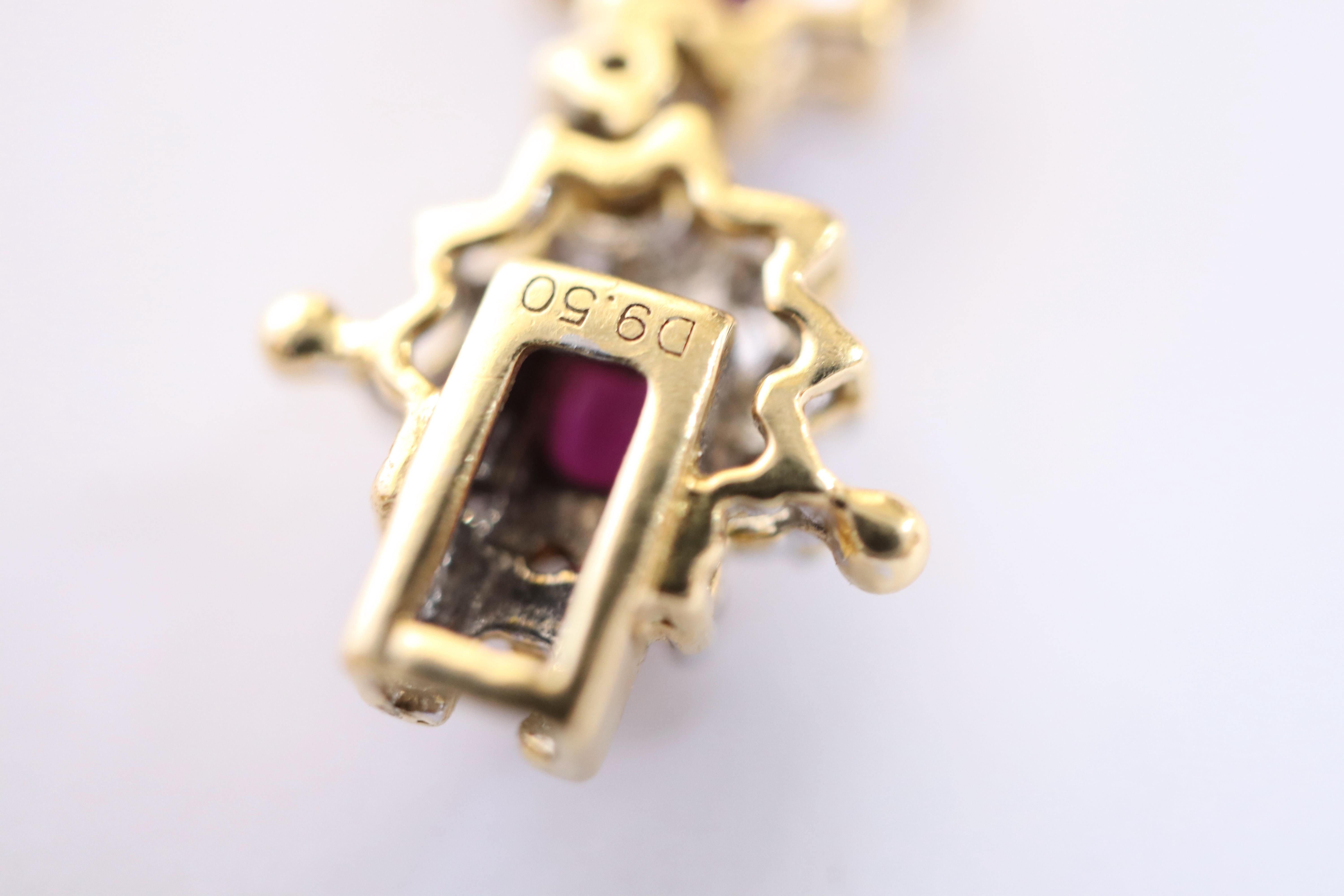 Necklace in 18 Carat 18 KT Gold Rubies and Diamonds For Sale 3