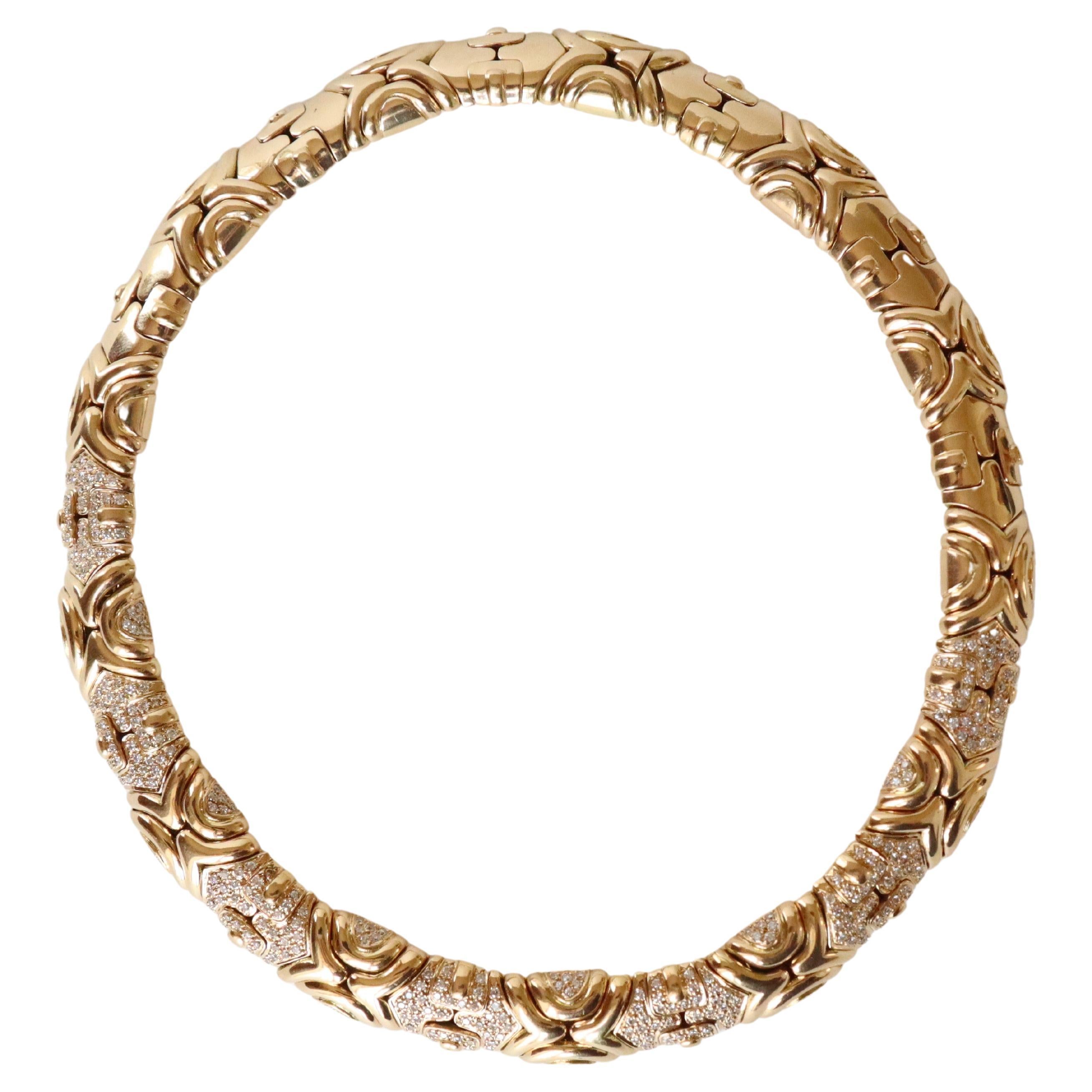 Halskette aus 18 Karat Gelbgold und Diamanten im Bulgari-Stil im Angebot