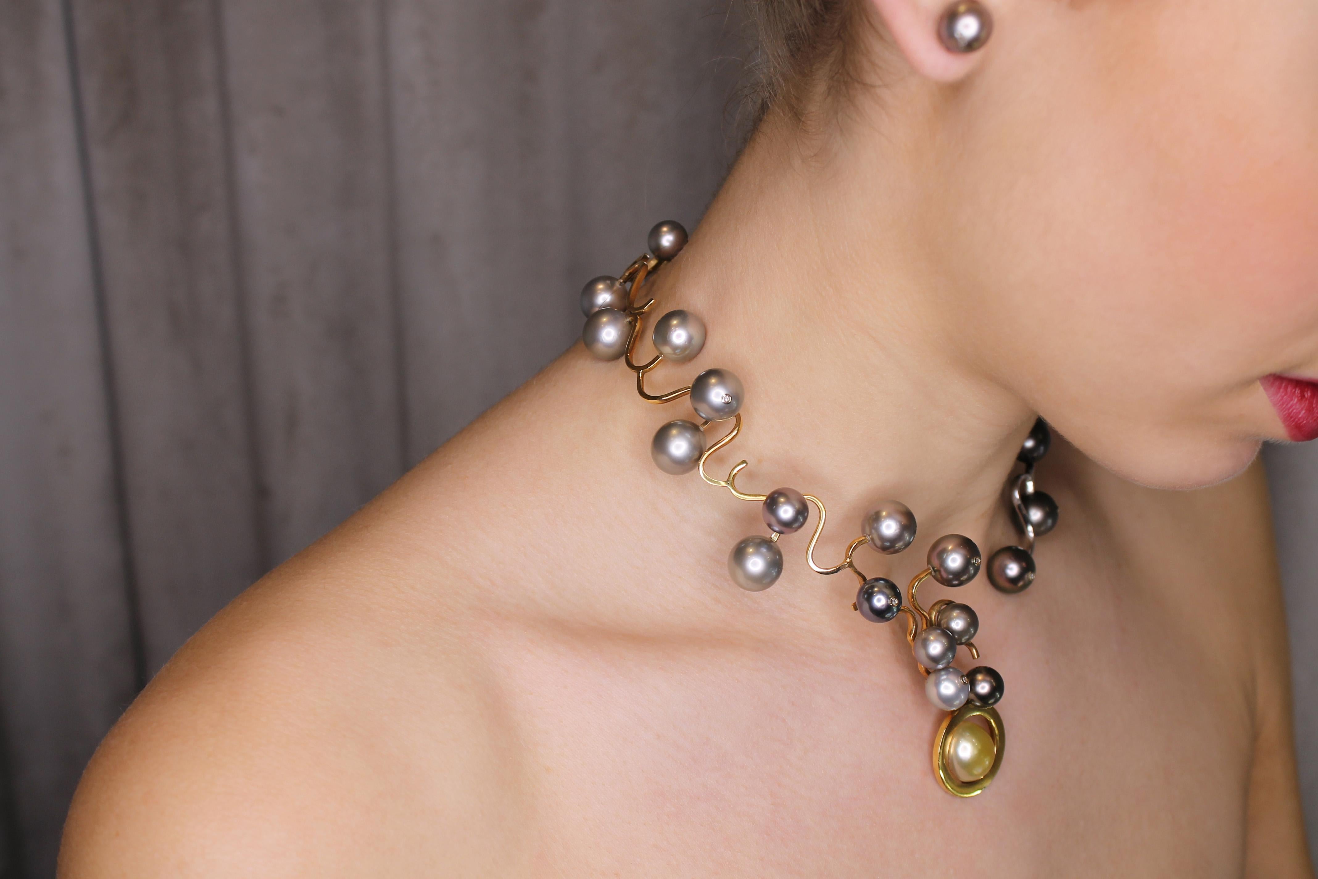 Round Cut Tahitian Pearls and Diamonds 18 Karat Yellow and White Gold Statement Necklace  For Sale