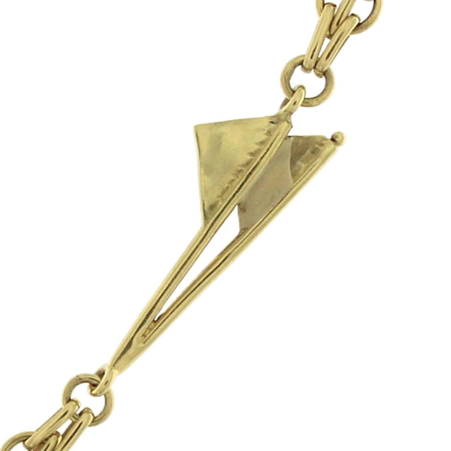 Inspired by a love for golf, this necklace captures the spirit of the sport in an exquisite design. Perfect for golf enthusiasts, this necklace features nine finely crafted elements, each representing a unique aspect of the