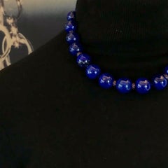 Halskette aus 18 KT Weißgold und Sterlingsilber mit Lapislazuli und Amethysten