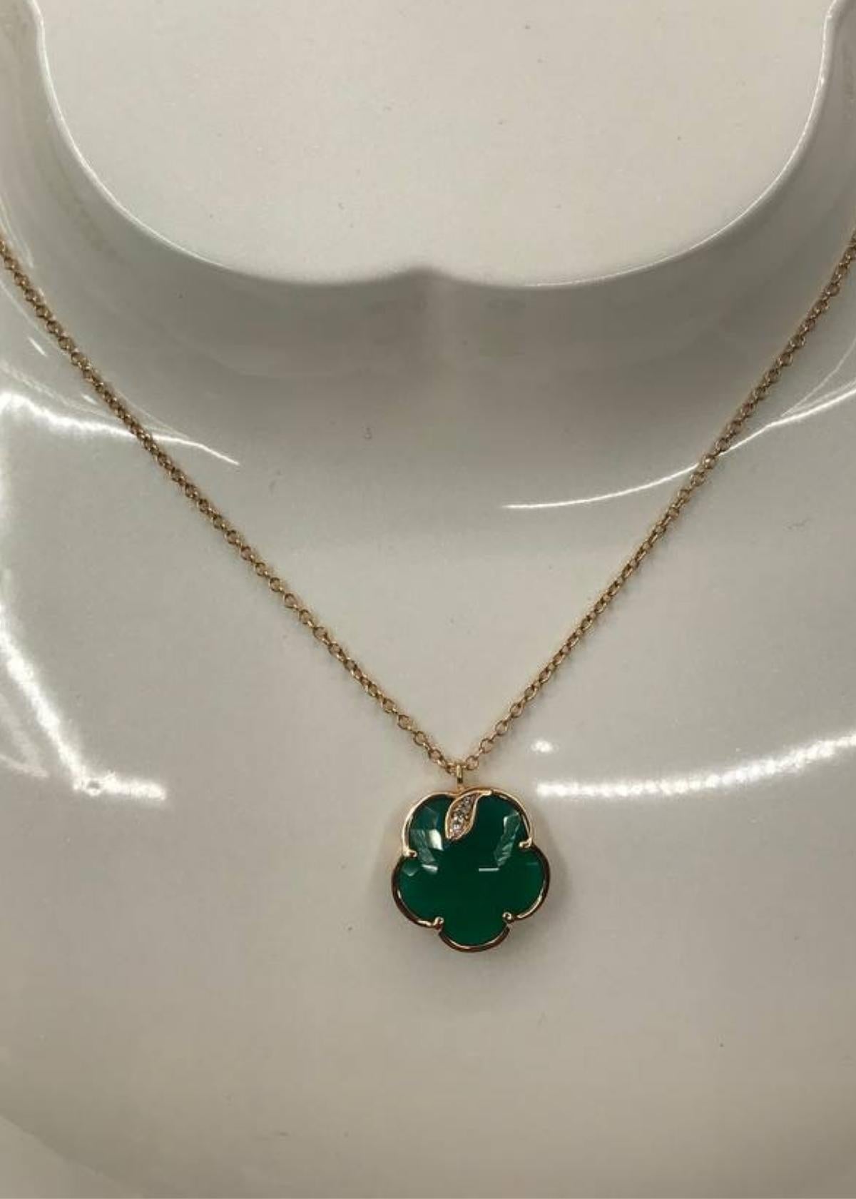 chaumet flower necklace