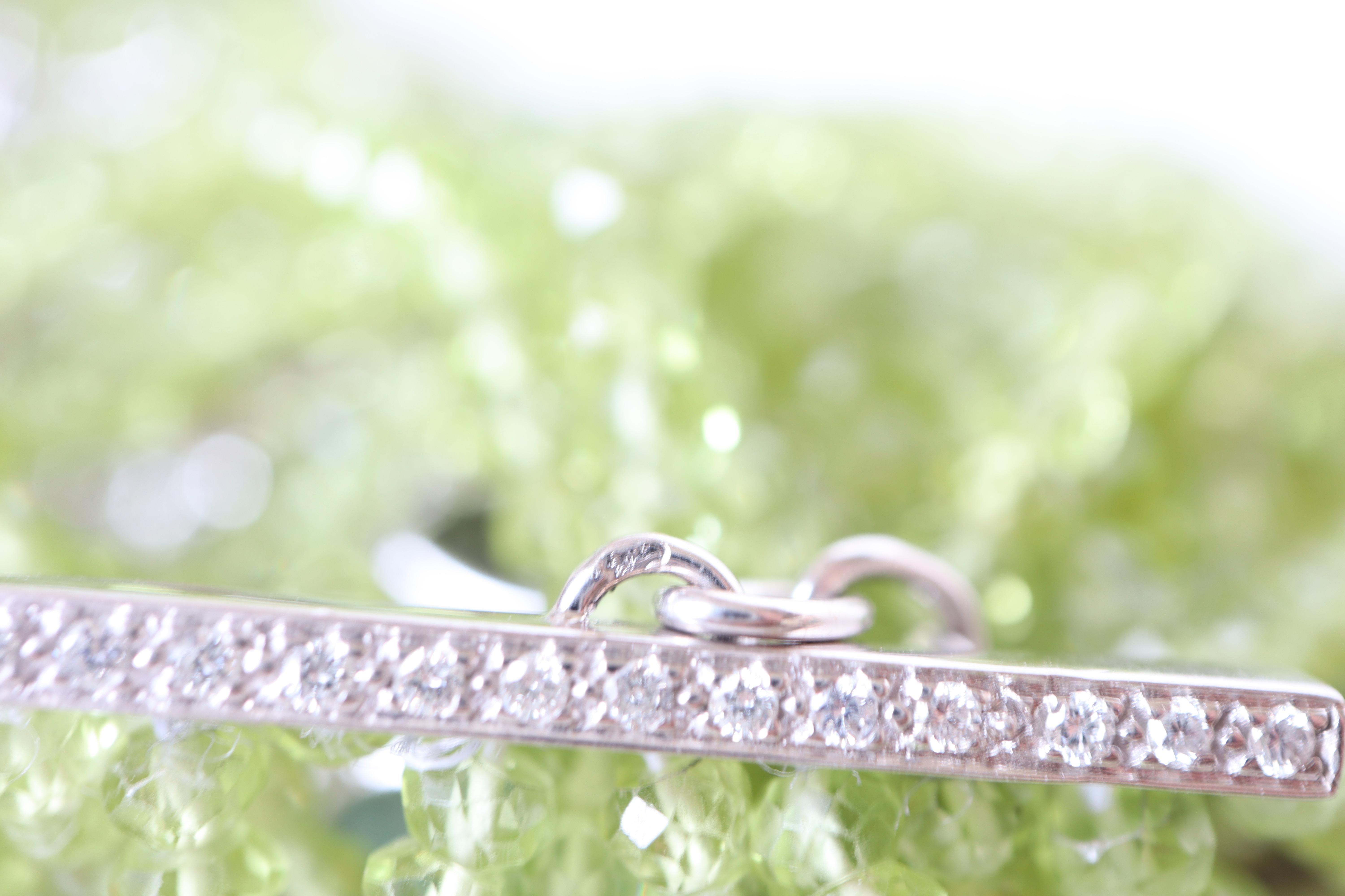 Collana in oro bianco 18 carati con zaffiri multicolore, pietre fini e diamanti in vendita 3